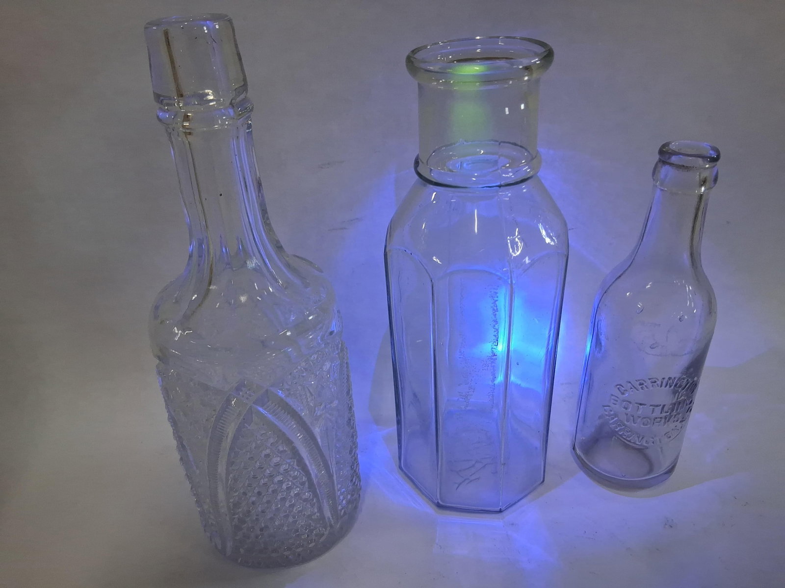 Hazel-Atlas & Carrington Glass Bottles, Trio (1 of 10)