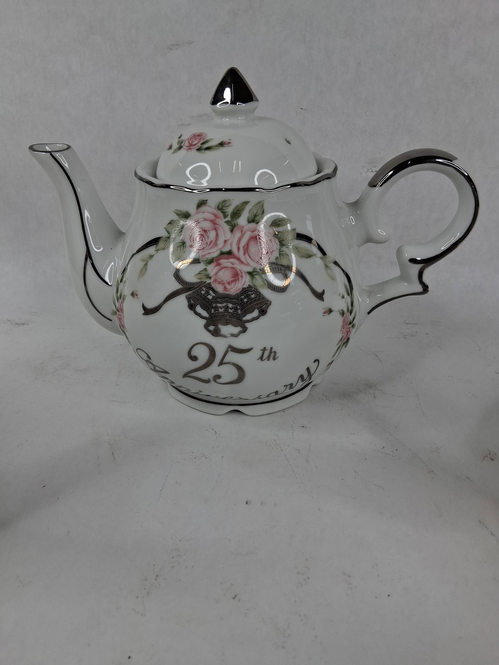 Lefton & Sadler Ceramic Teapots & Tableware - 10
