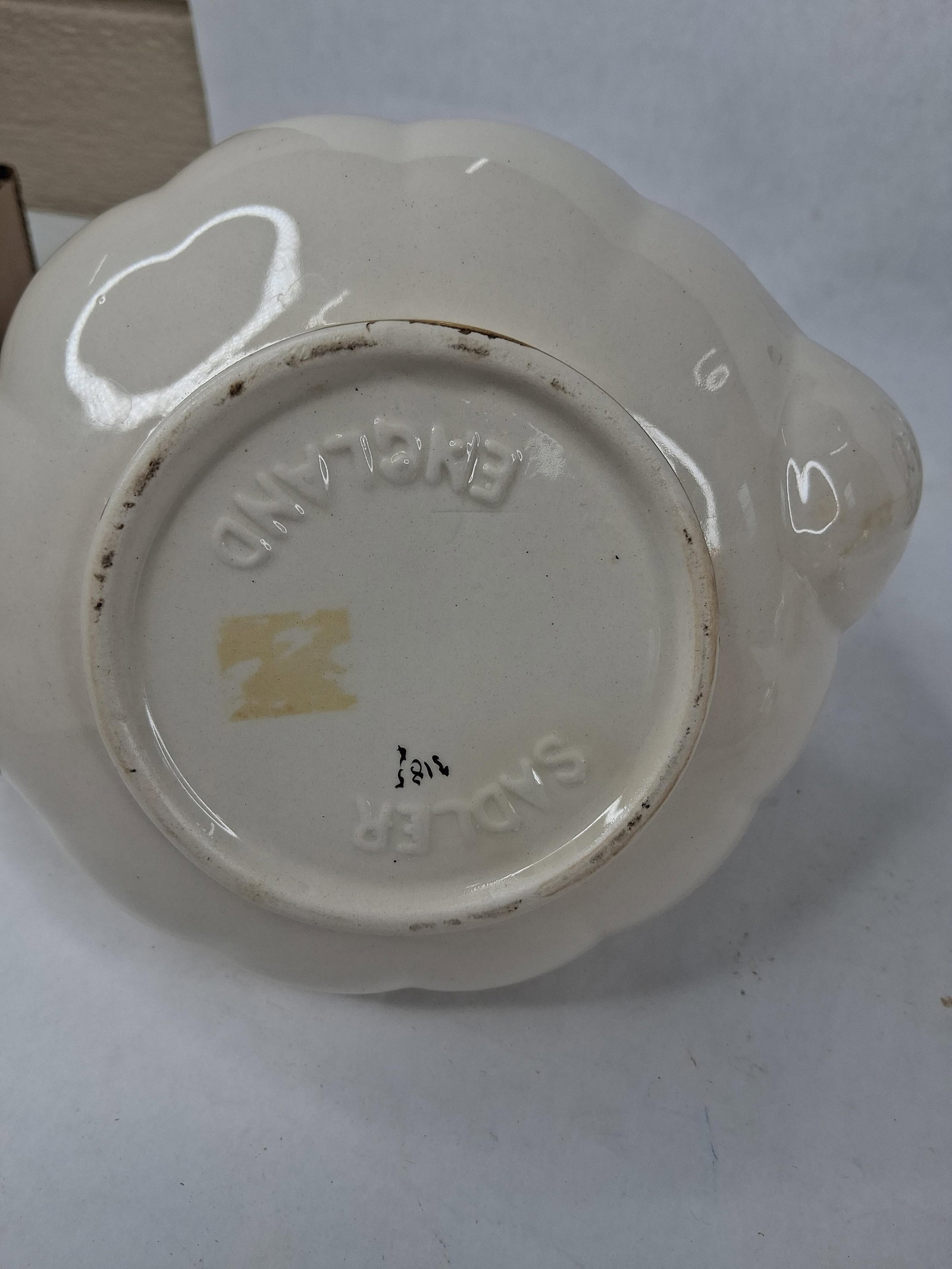 Lefton & Sadler Ceramic Teapots & Tableware - 7