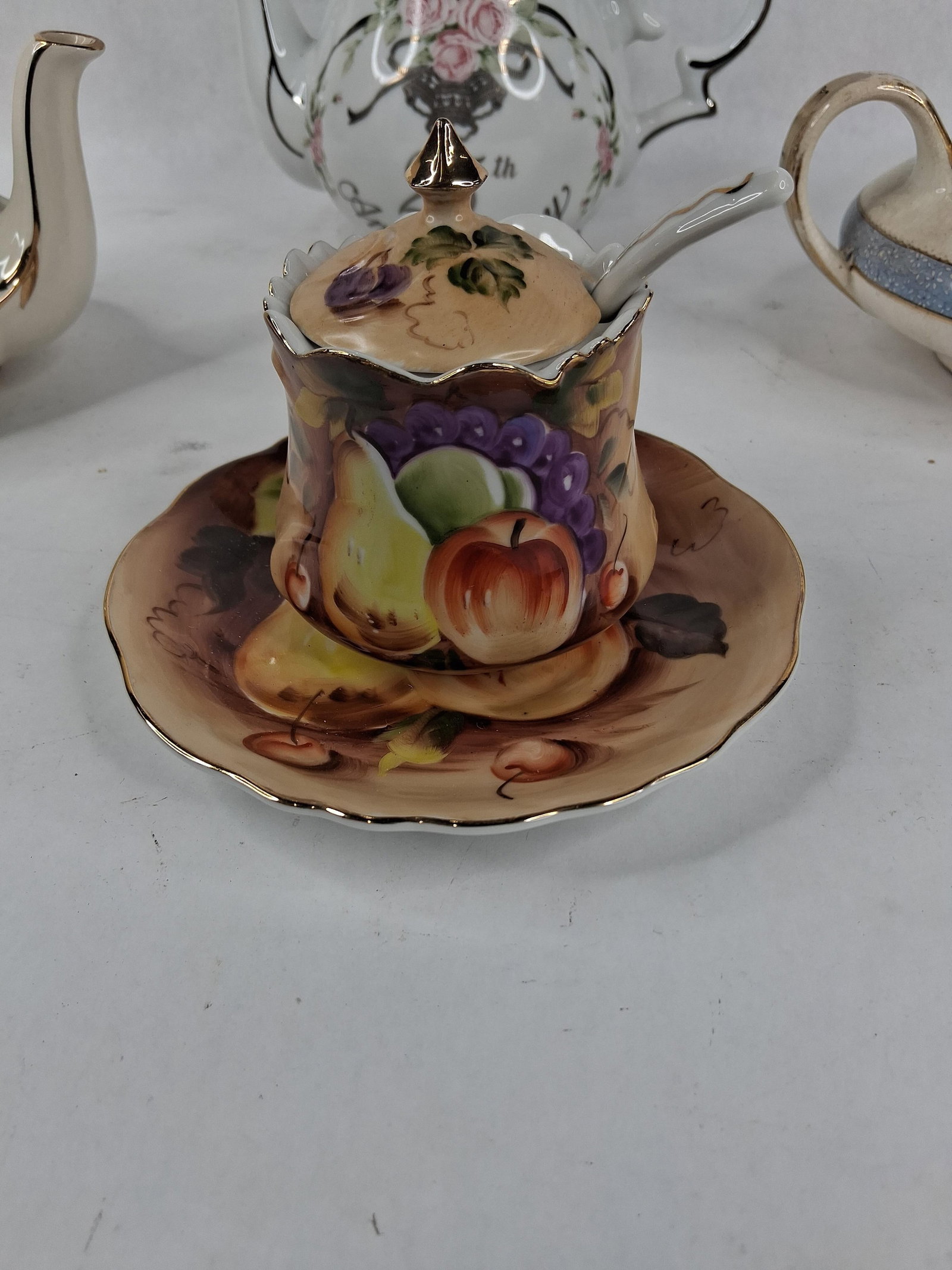 Lefton & Sadler Ceramic Teapots & Tableware - 8