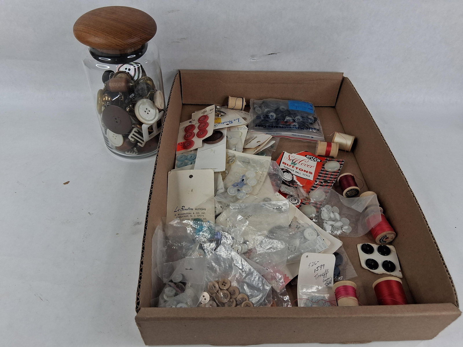 Sewing Notions, Buttons & Wood Thread Spools (1 of 7)