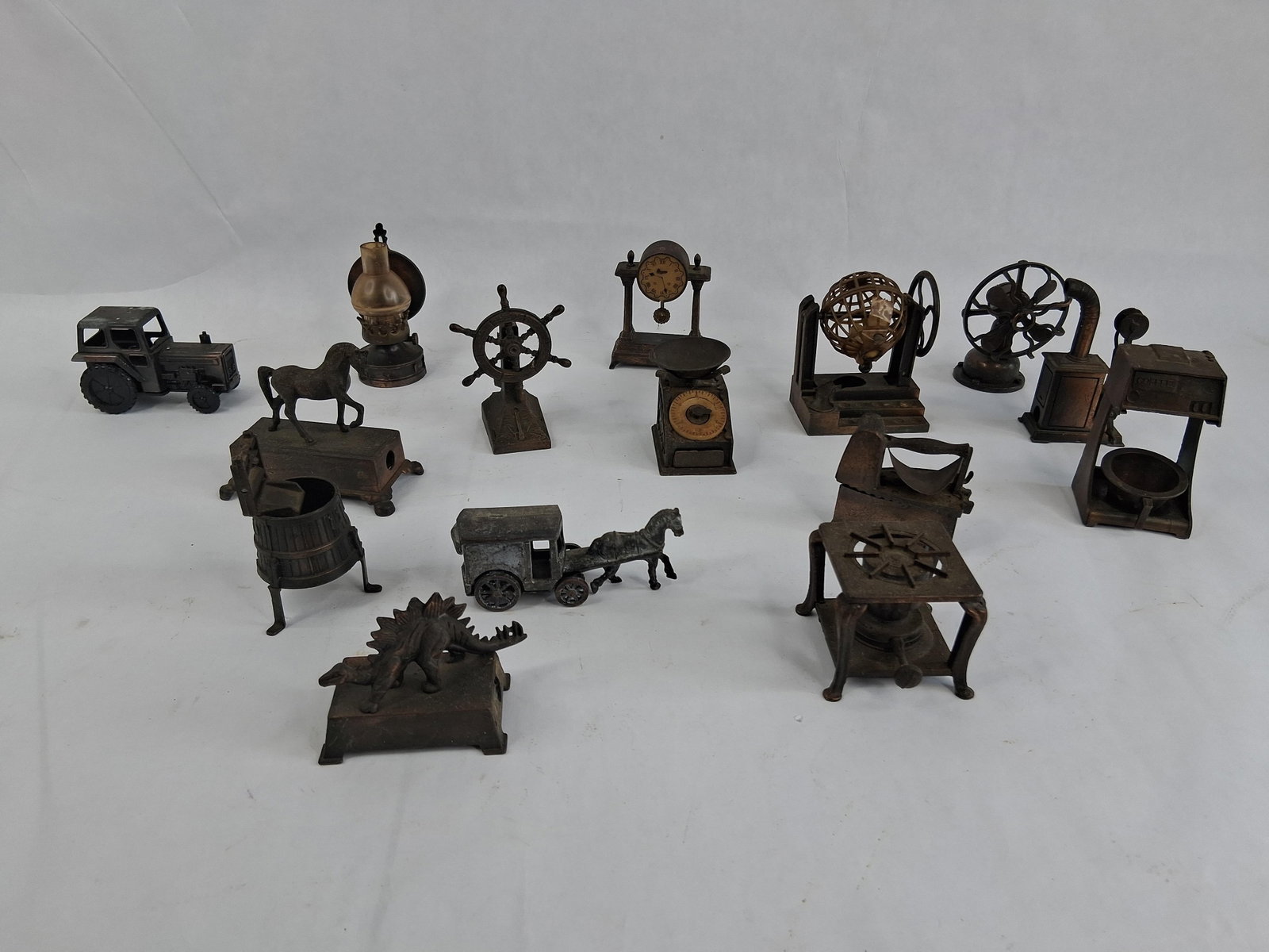 An Assortment of Novelty Pencil Sharpeners (1 of 11)
