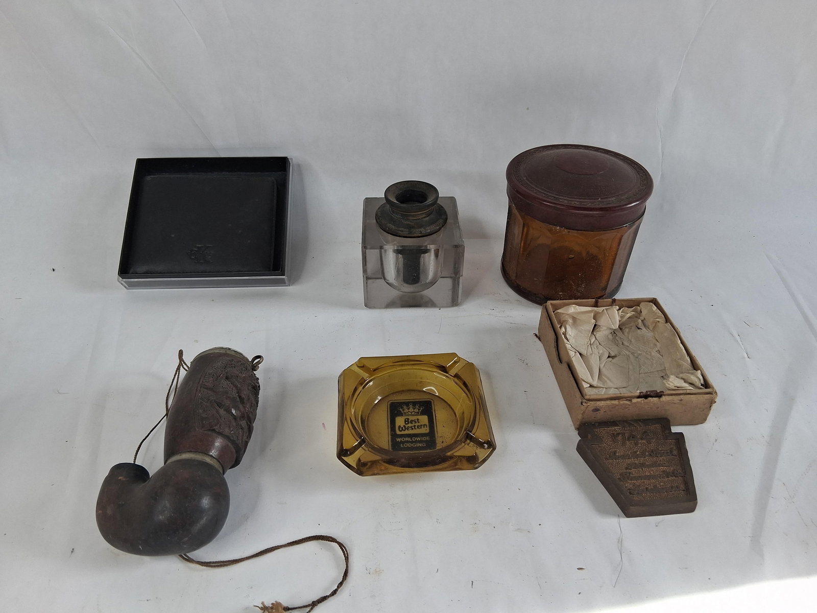 Davis Automatic Inkwell, Carved Pipe & Accessories (1 of 13)