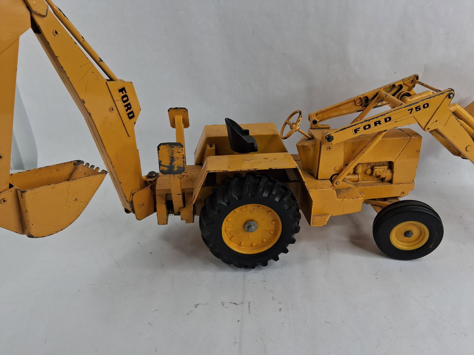 Ertl Ford 750 Backhoe Loader - 5
