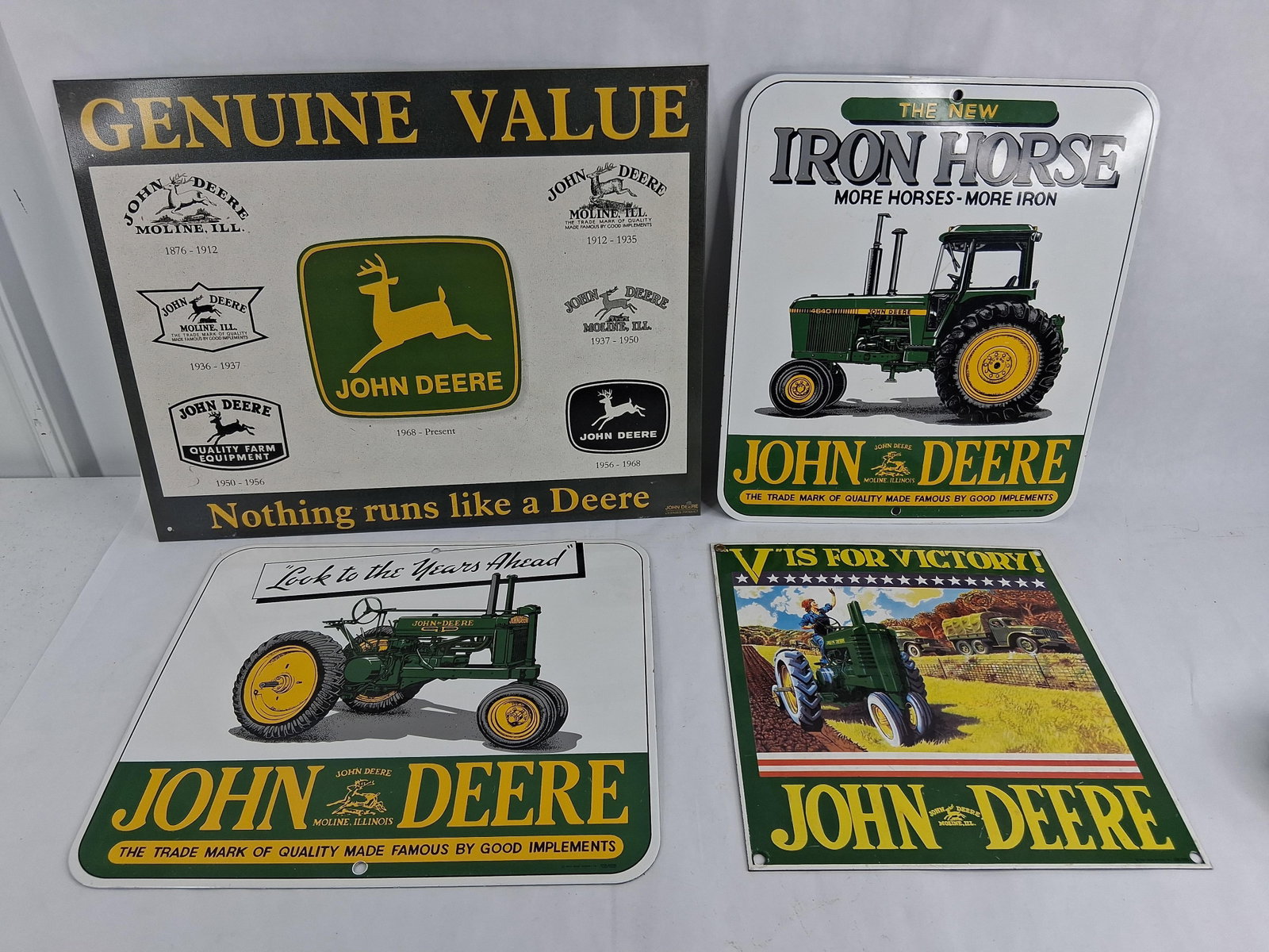 Set 4 John Deere Licensed Reproduction Metal Signs (1 of 11)