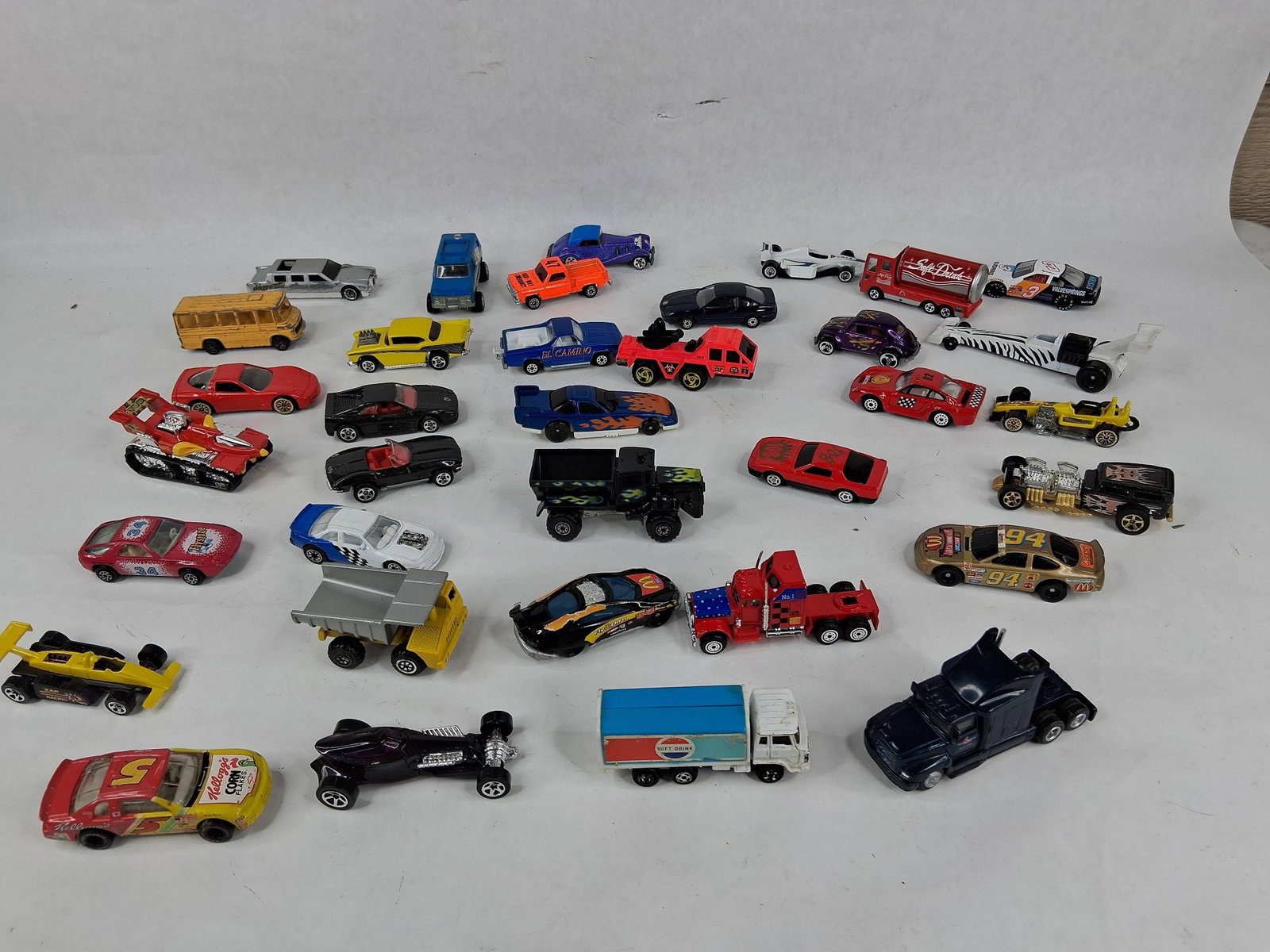 Hot Wheels & Matchbox Die-Cast Toy Cars & Trucks (1 of 13)