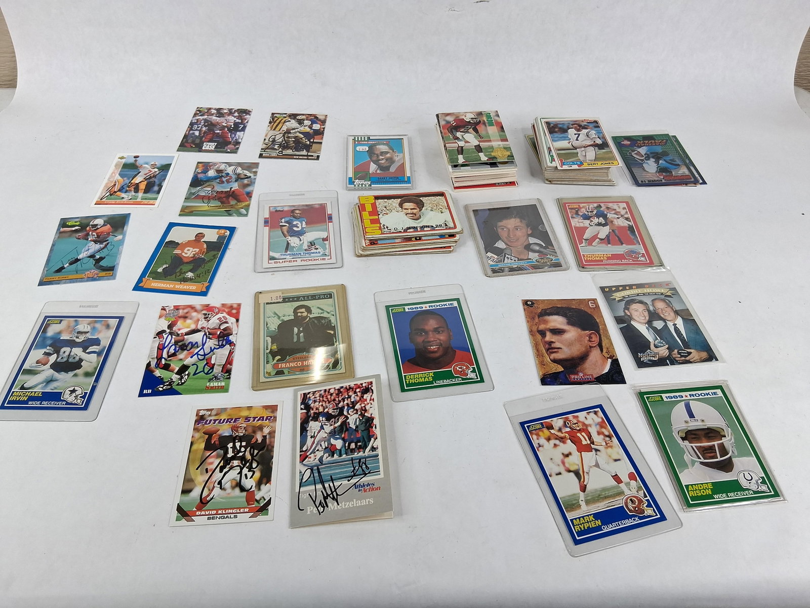& Modern NFL & NHL Trading Cards w/ Autographs: This collection consists of multiple sports trading cards, primarily focusing on professional football with select hockey items, spanning from the early 1970s through the mid-1990s. Notable