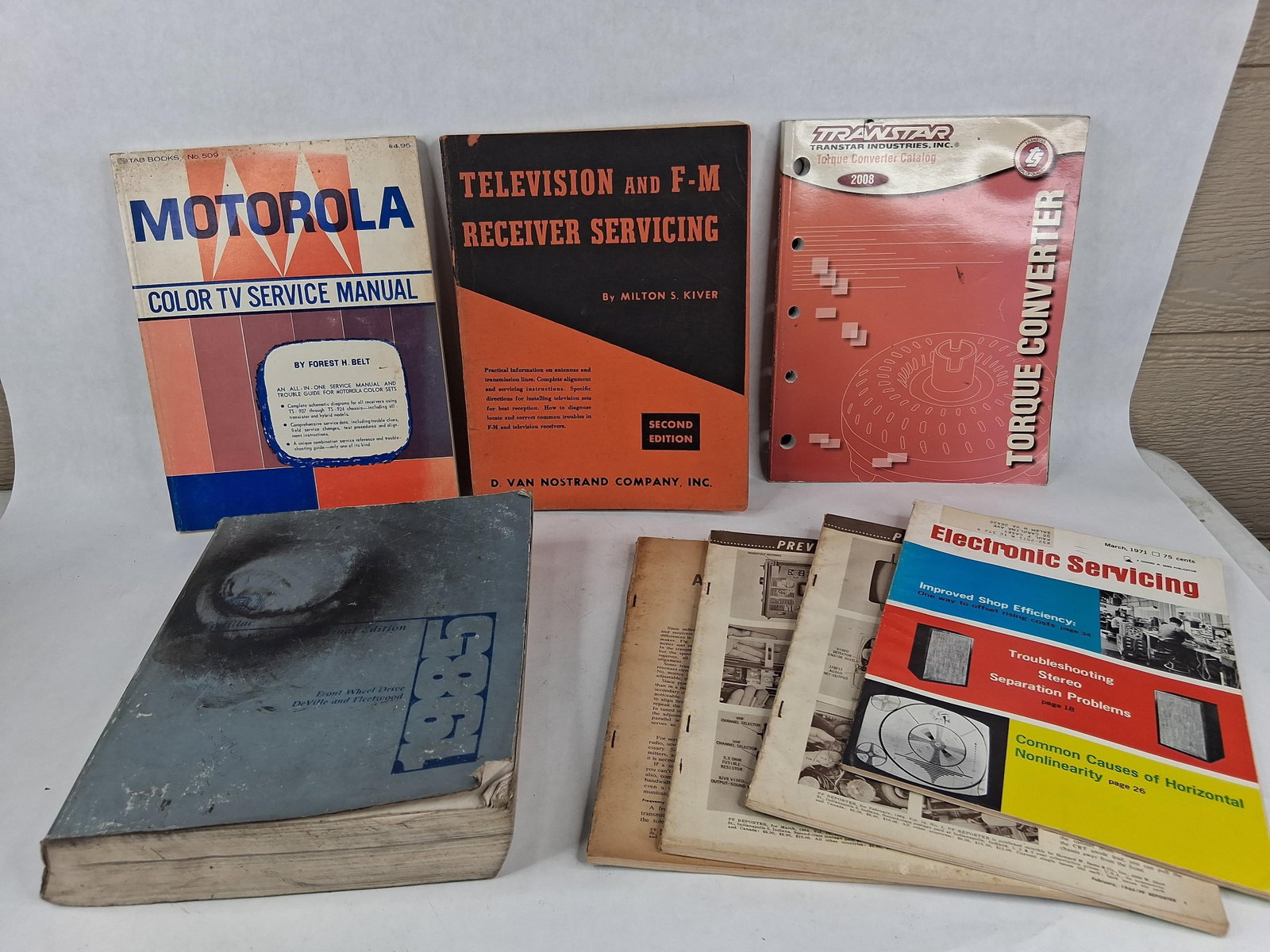 Automotive & Electronics Manuals & Magazines (1 of 6)