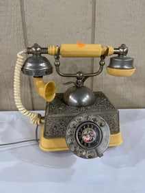 Radio Shack French Continental Rotary Telephone