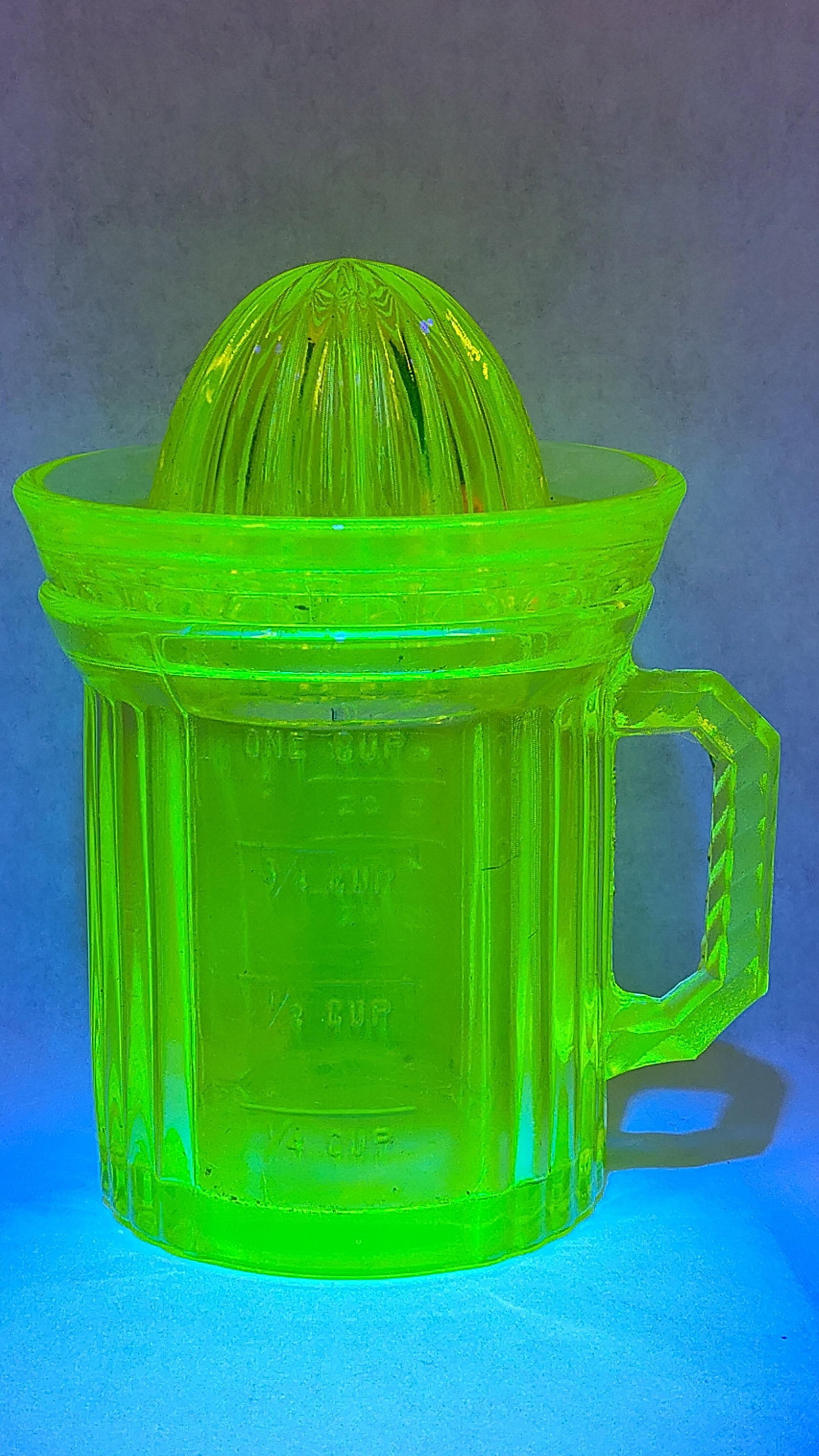 Uranium Glass Citrus Juicer & Measuring Cup Set (1 of 3)