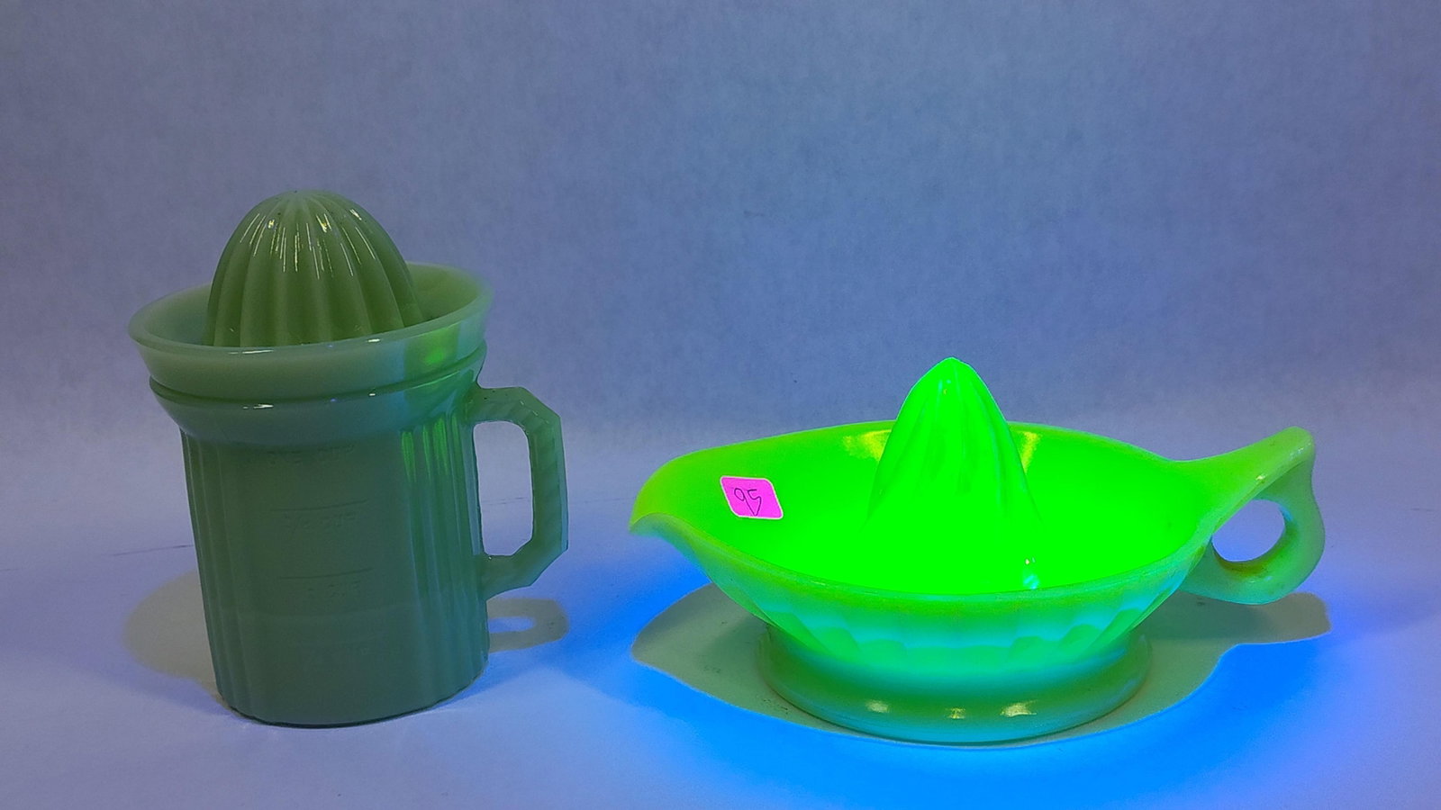 Pair Vtg American Jadeite & Uranium Glass Juicers (1 of 4)