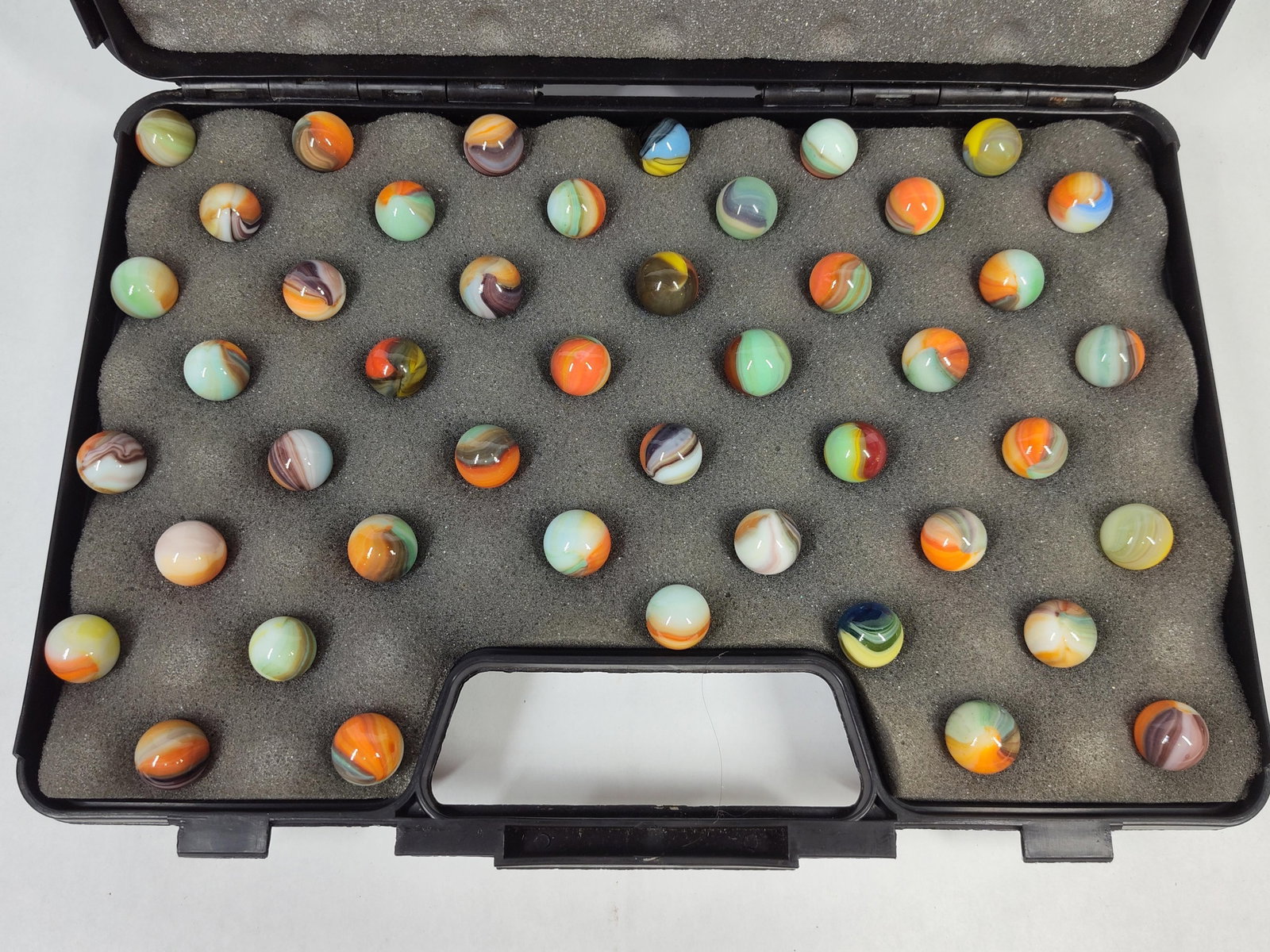 Master Marbles Multi-Color Glass Marbles w/ Case (1 of 4)