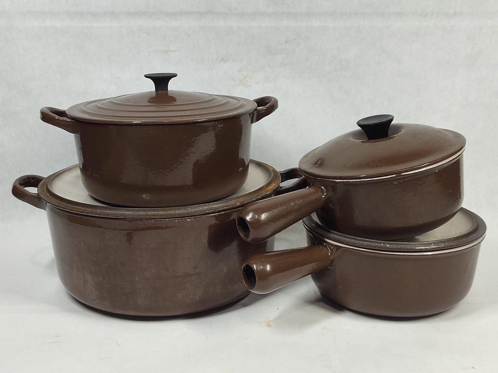 Le Creuset 8-Pc Chocolate Brown Cast Iron Cookware (1 of 7)