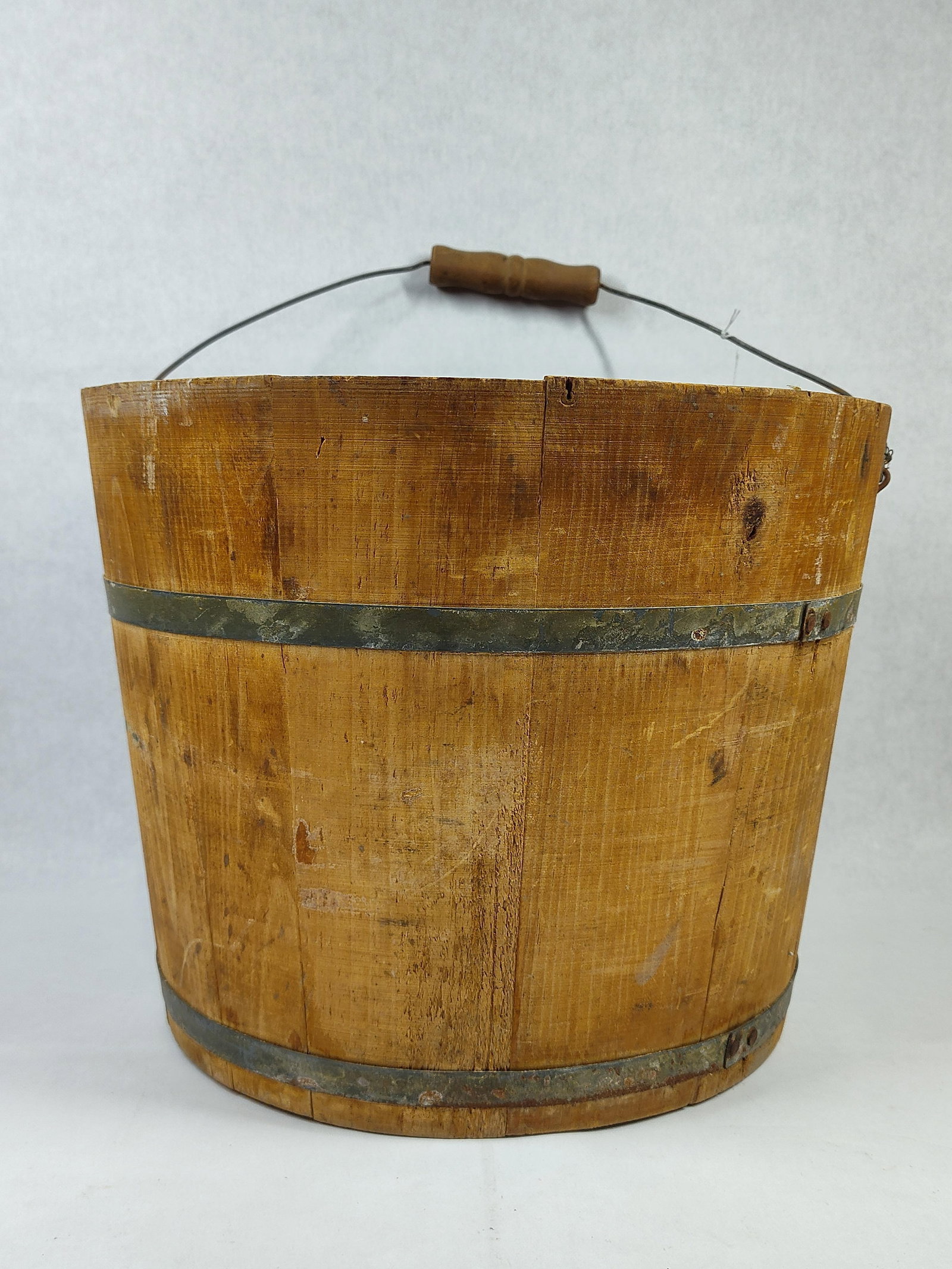 Electro Compound Co. Wire Pulling Wooden Bucket - 3