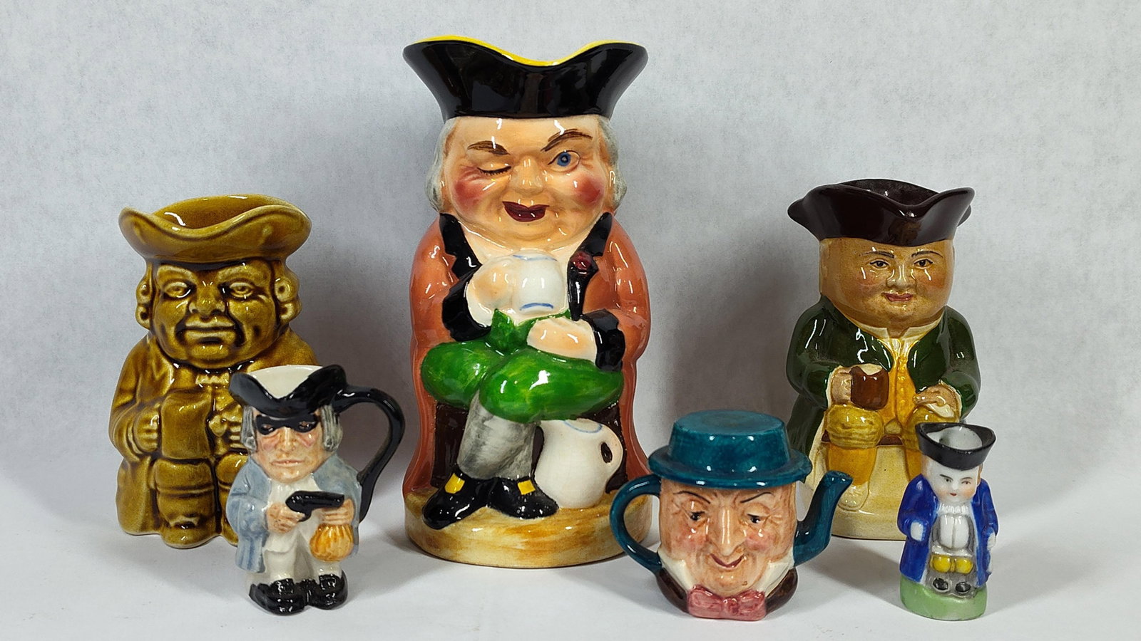 Burlington, Artone & Wood & Son Jugs & Teapot (1 of 6)