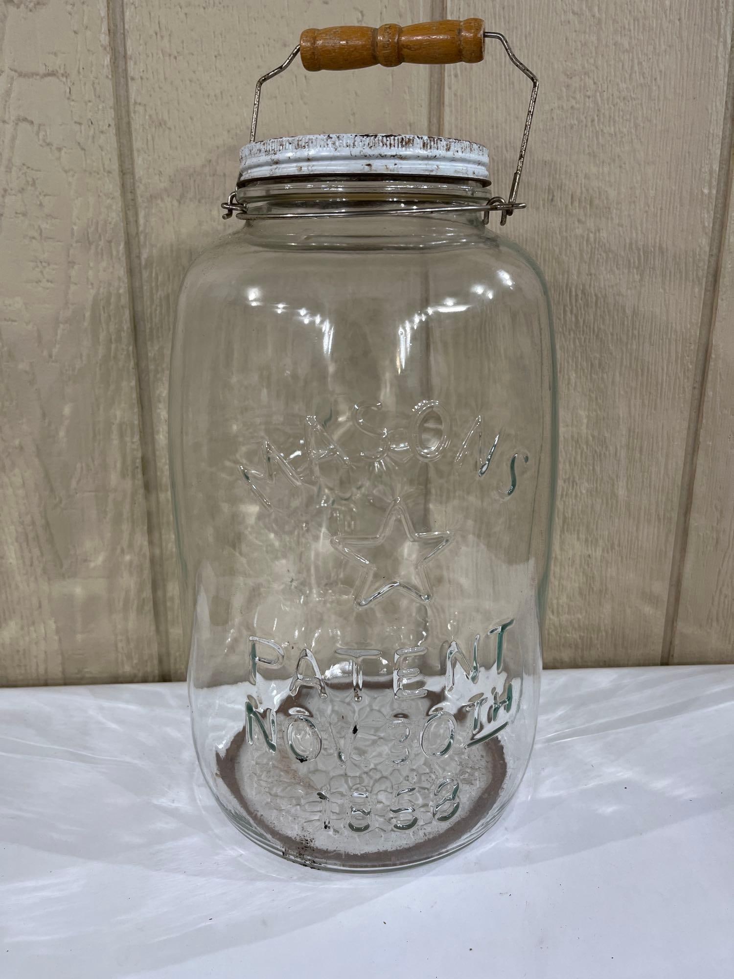Mason's Patent 1858 Eagle & Star Glass Storage Jar (1 of 4)
