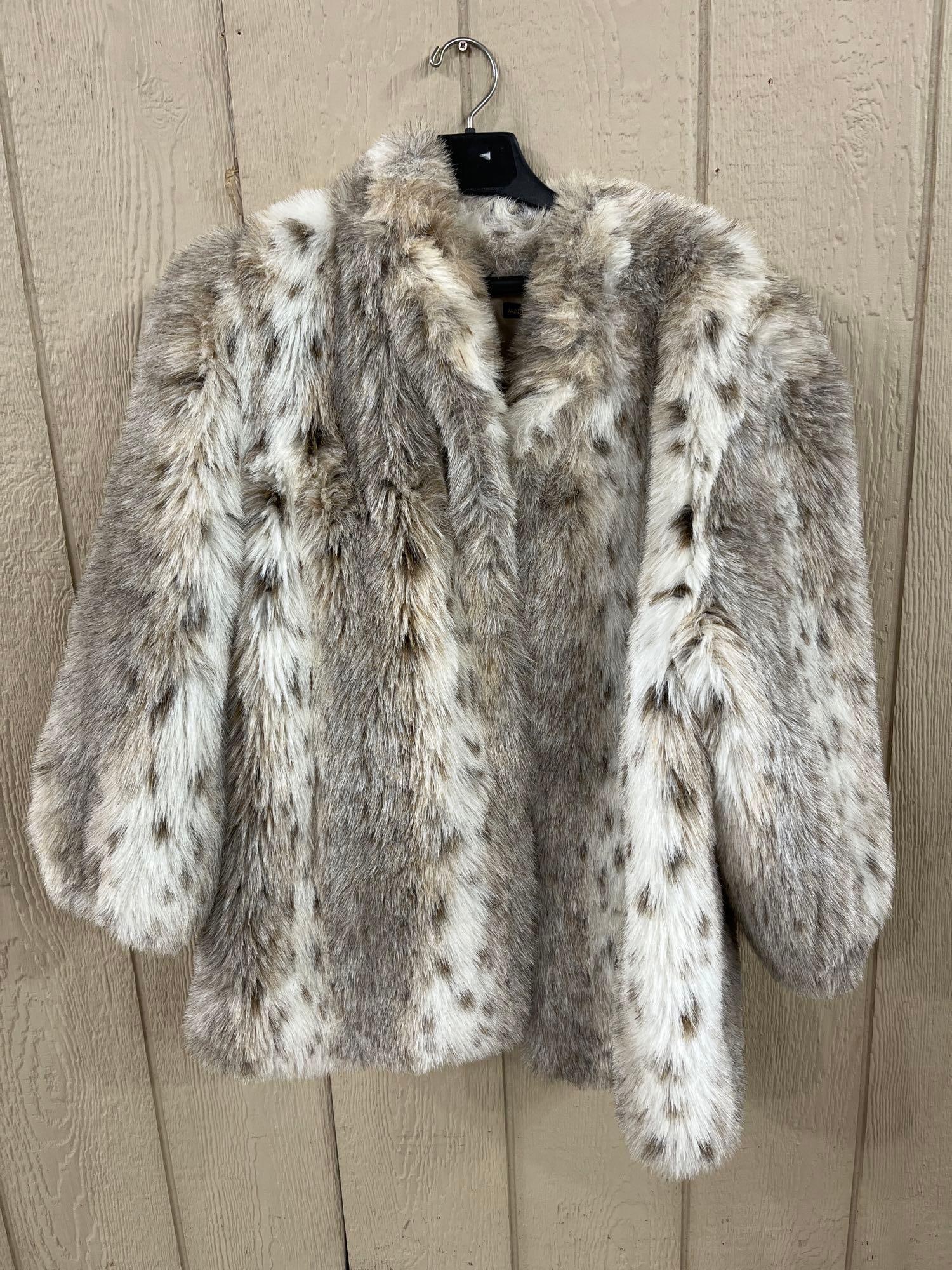 Style VI Ltd. Snow Leopard Pattern Faux Fur Jacket (1 of 4)