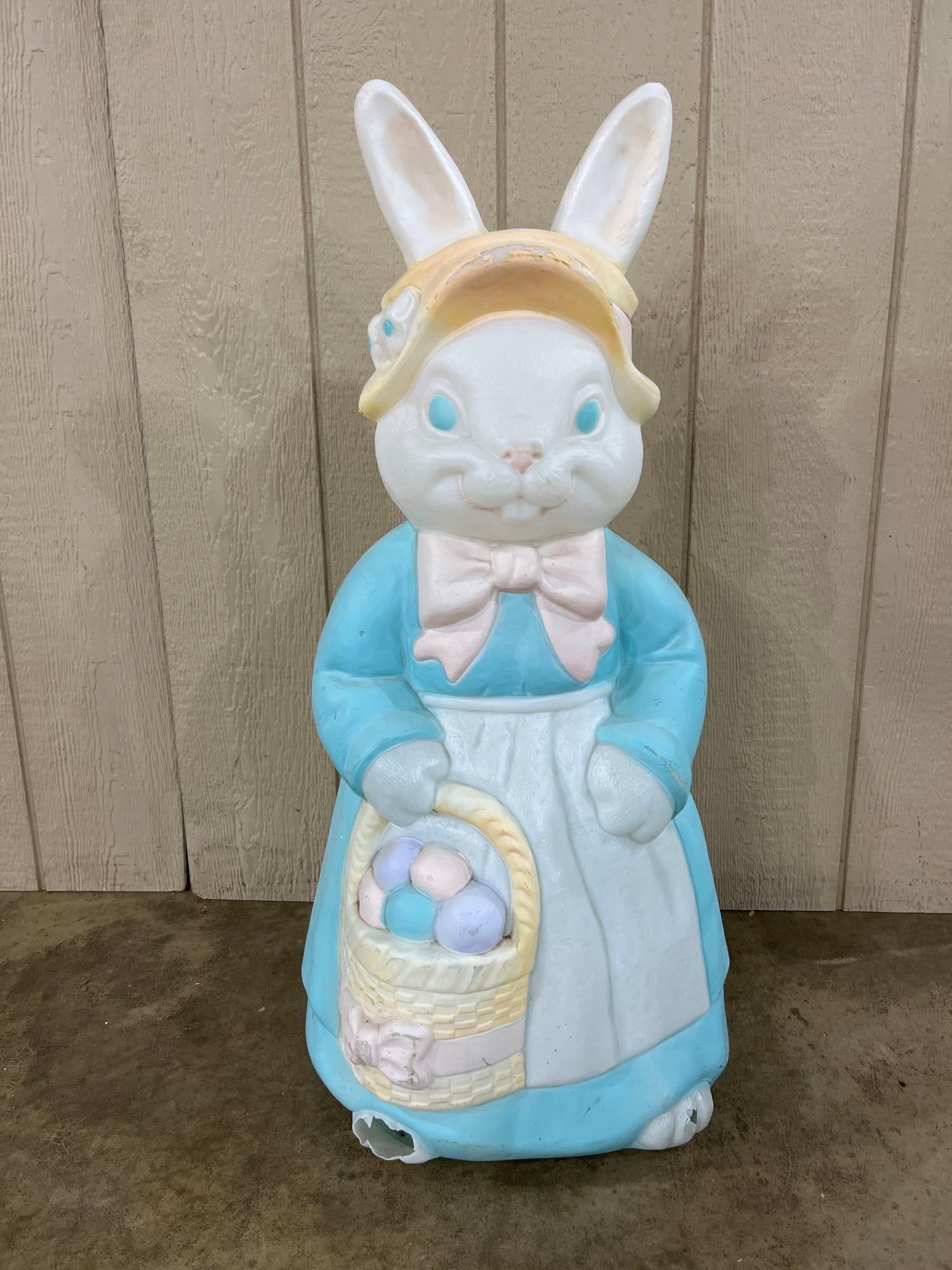 Empire Plastic Corp. Lighted Mrs. Rabbit Blow Mold (1 of 5)