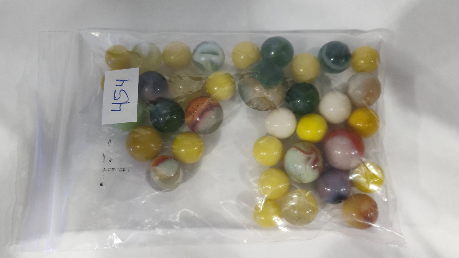 Set 32 Vtg Glass Marbles w/ UV Uranium Glass (1 of 3)