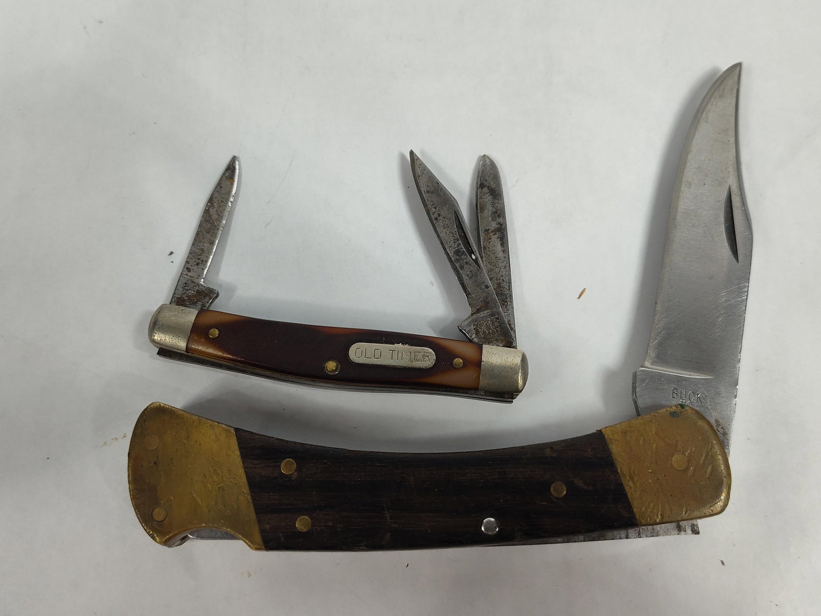 Pair Vtg Buck 110 & Schrade 34OT Folding Knives (1 of 2)