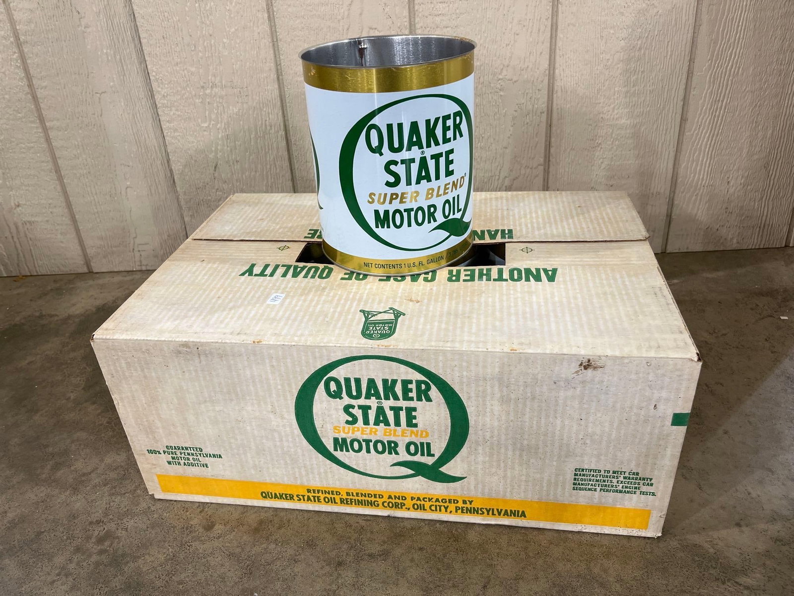 6 Vtg Quaker State Super Blend Oil Cans w/ Box (1 of 4)