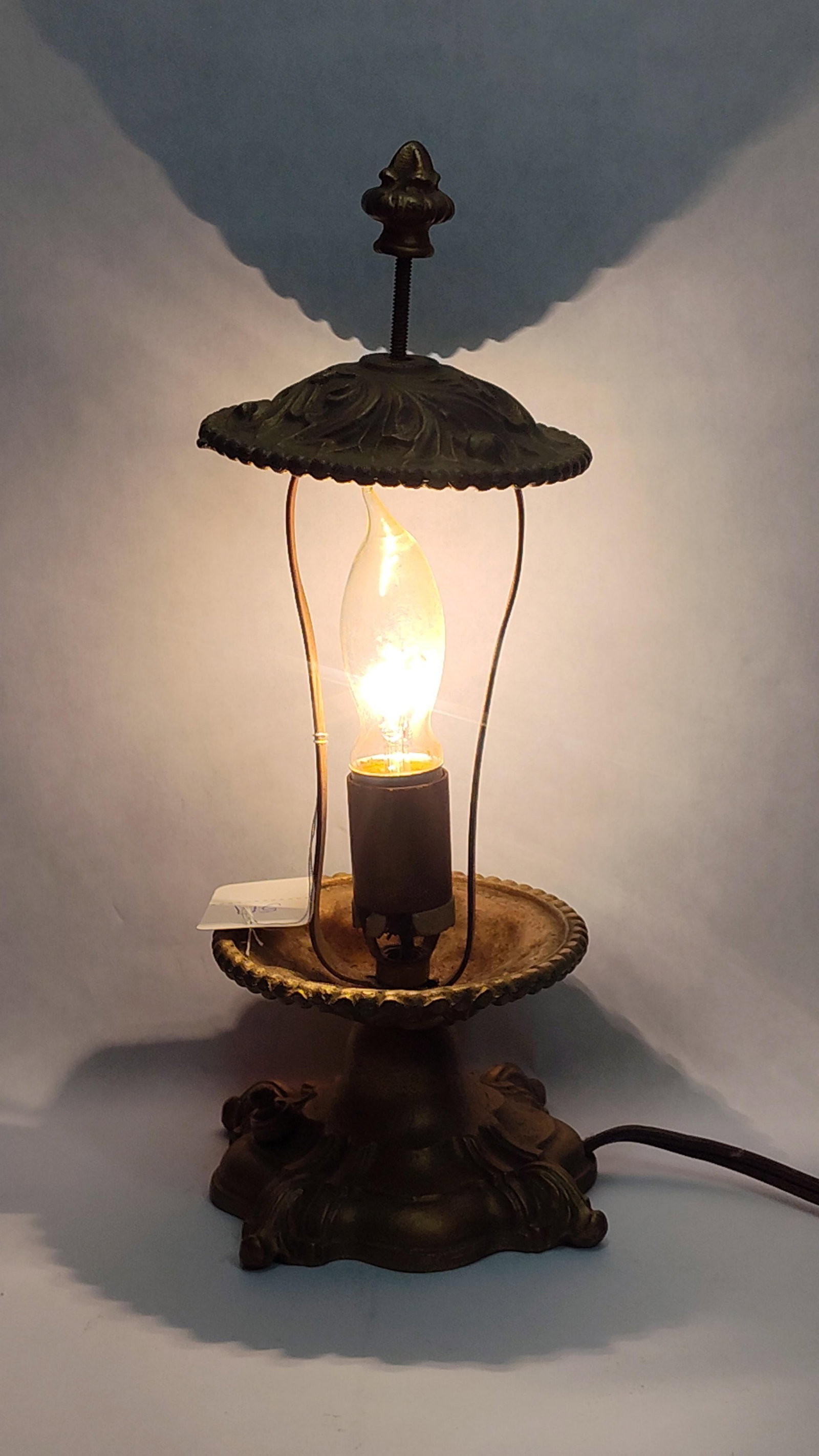 Rococo Revival Gilt Cast Metal Boudoir Table Lamp (1 of 3)