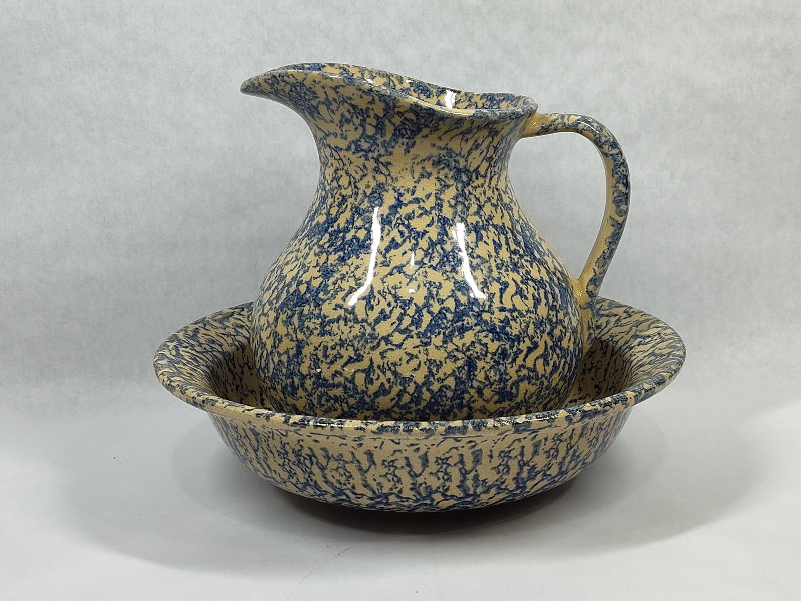 Robinson Ransbottom Spongeware Pitcher & Basin Set (1 of 4)