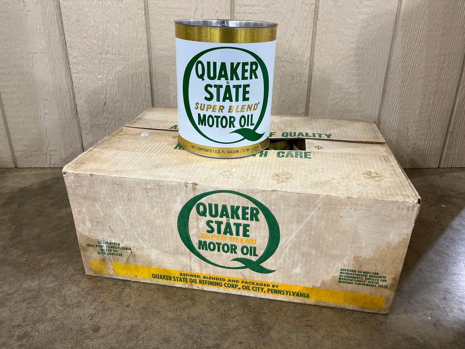 7 Quaker State Super Blend Motor Oil Cans & Box (1 of 5)