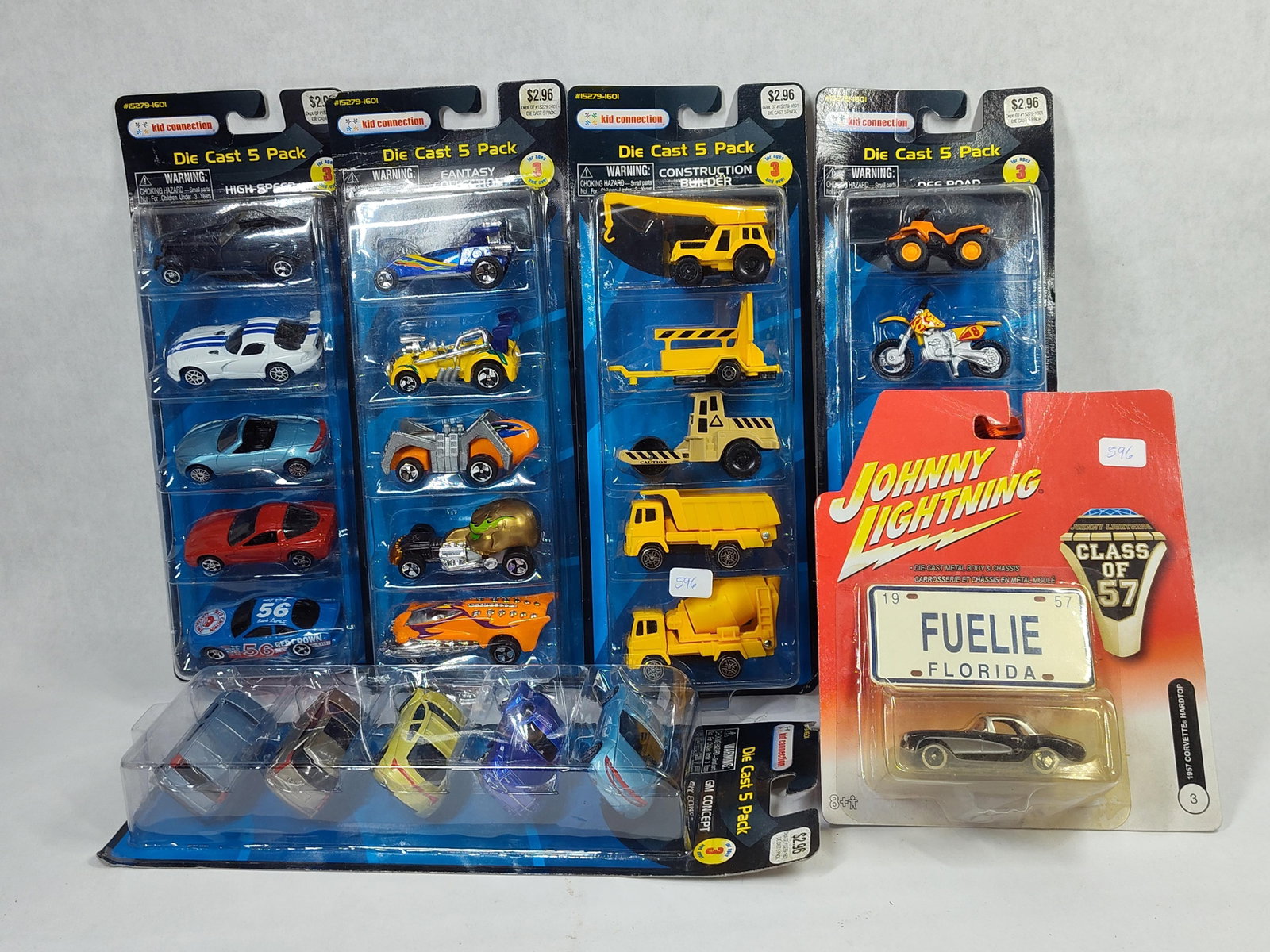 26 Kid Connection & Johnny Lightning Die-Cast Toys (1 of 5)