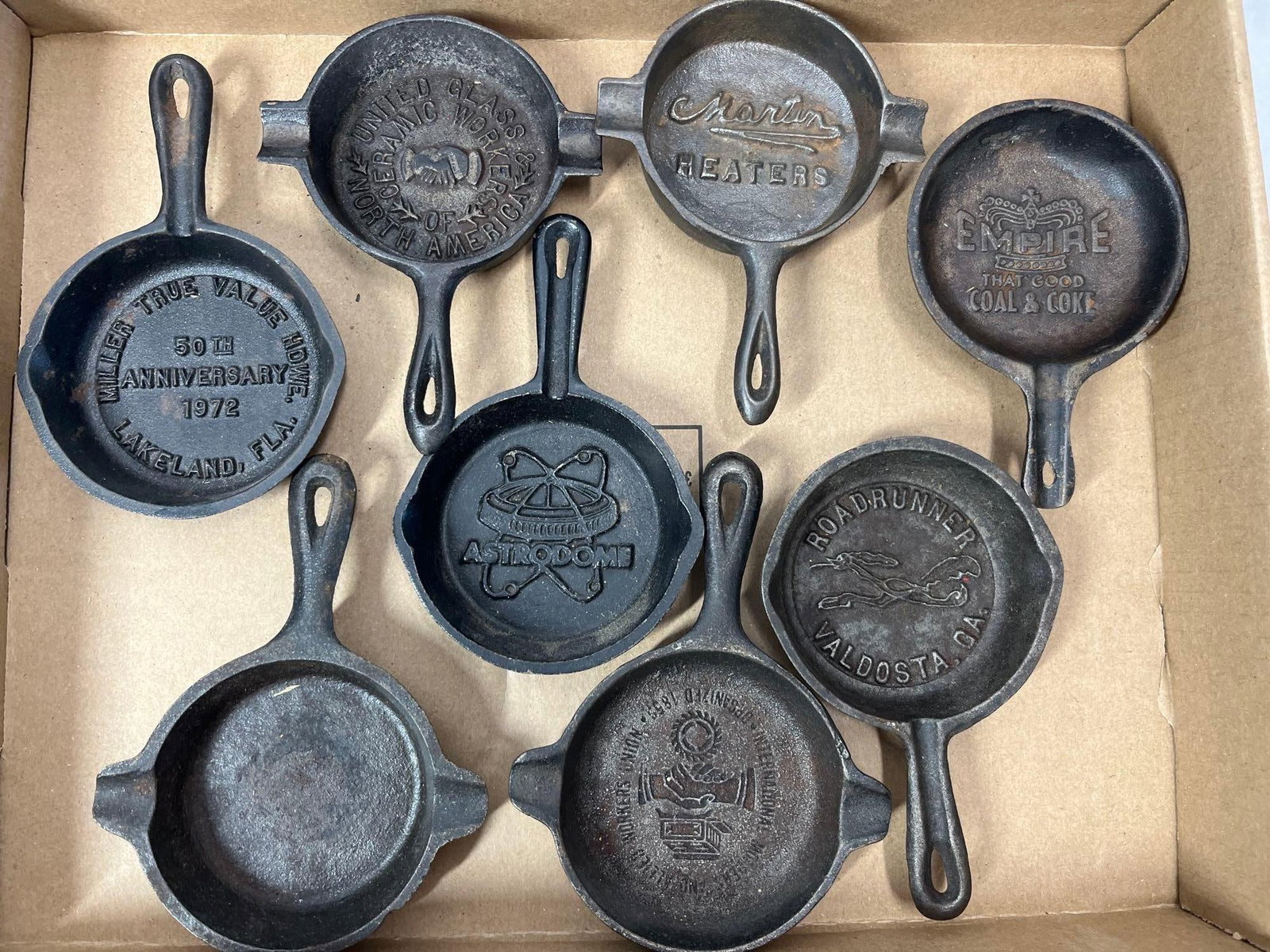 9 Cast Iron Advertising Skillets & Ashtrays (1 of 6)