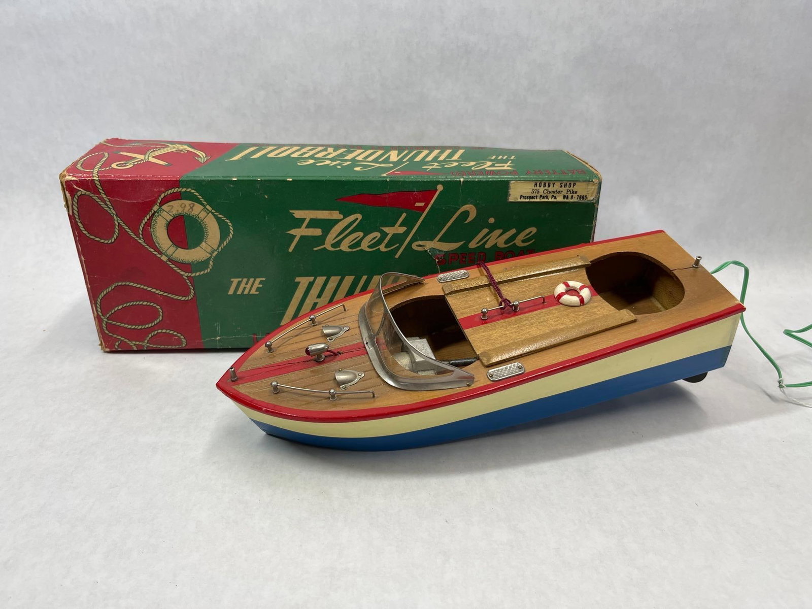 Fleet Line Thunderbolt Battery Speed Boat w/ Box (1 of 7)