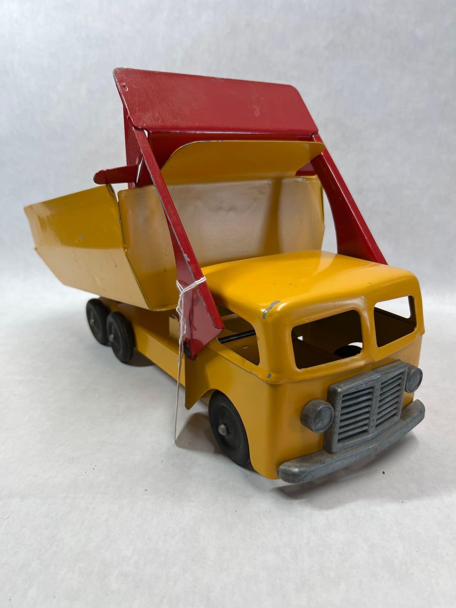 Tonka Front-Loader Dump Truck - 2