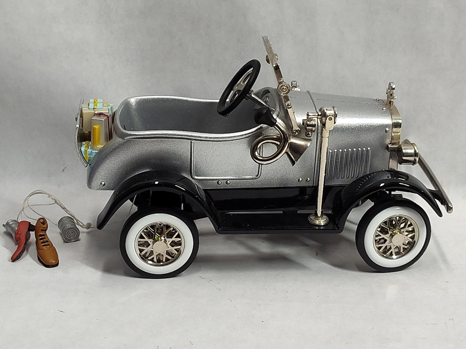 Two Hallmark Kiddie Car Classics Model Vehicles - 4