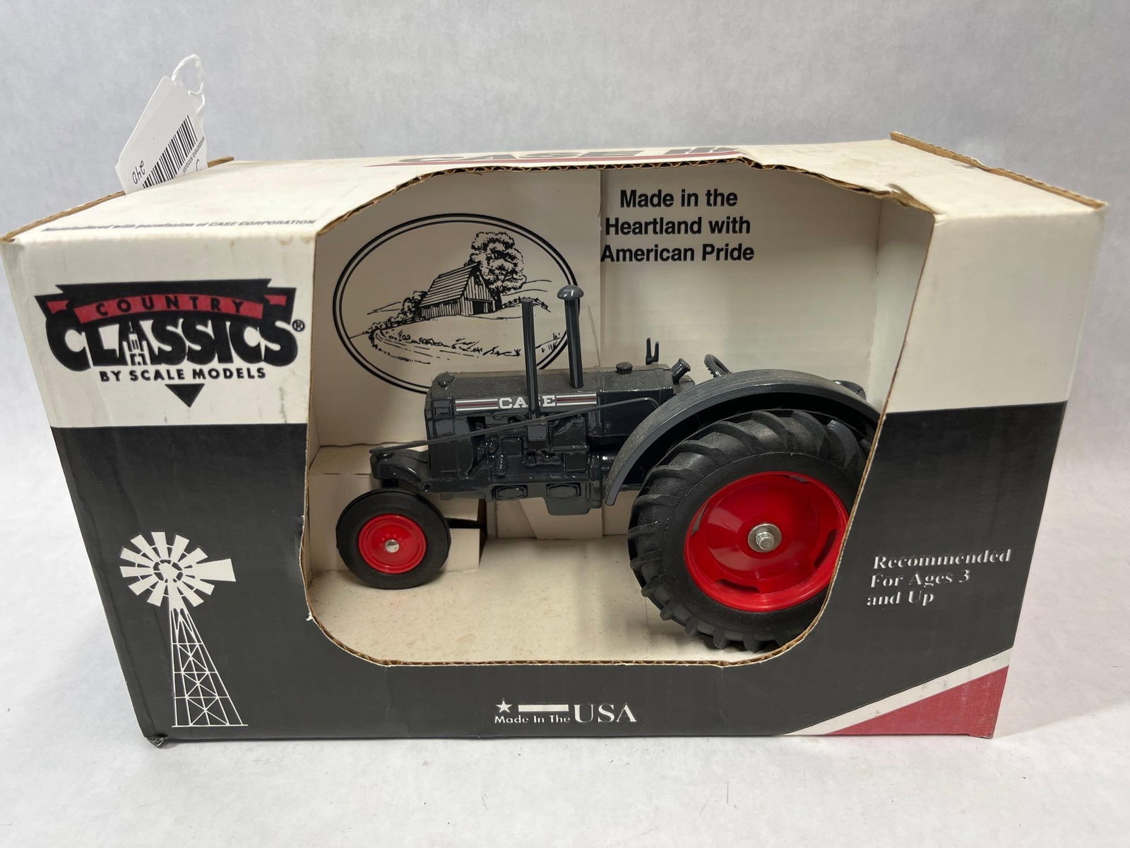 Scale Models 1/16 Case CC Tractor Country Classics (1 of 5)