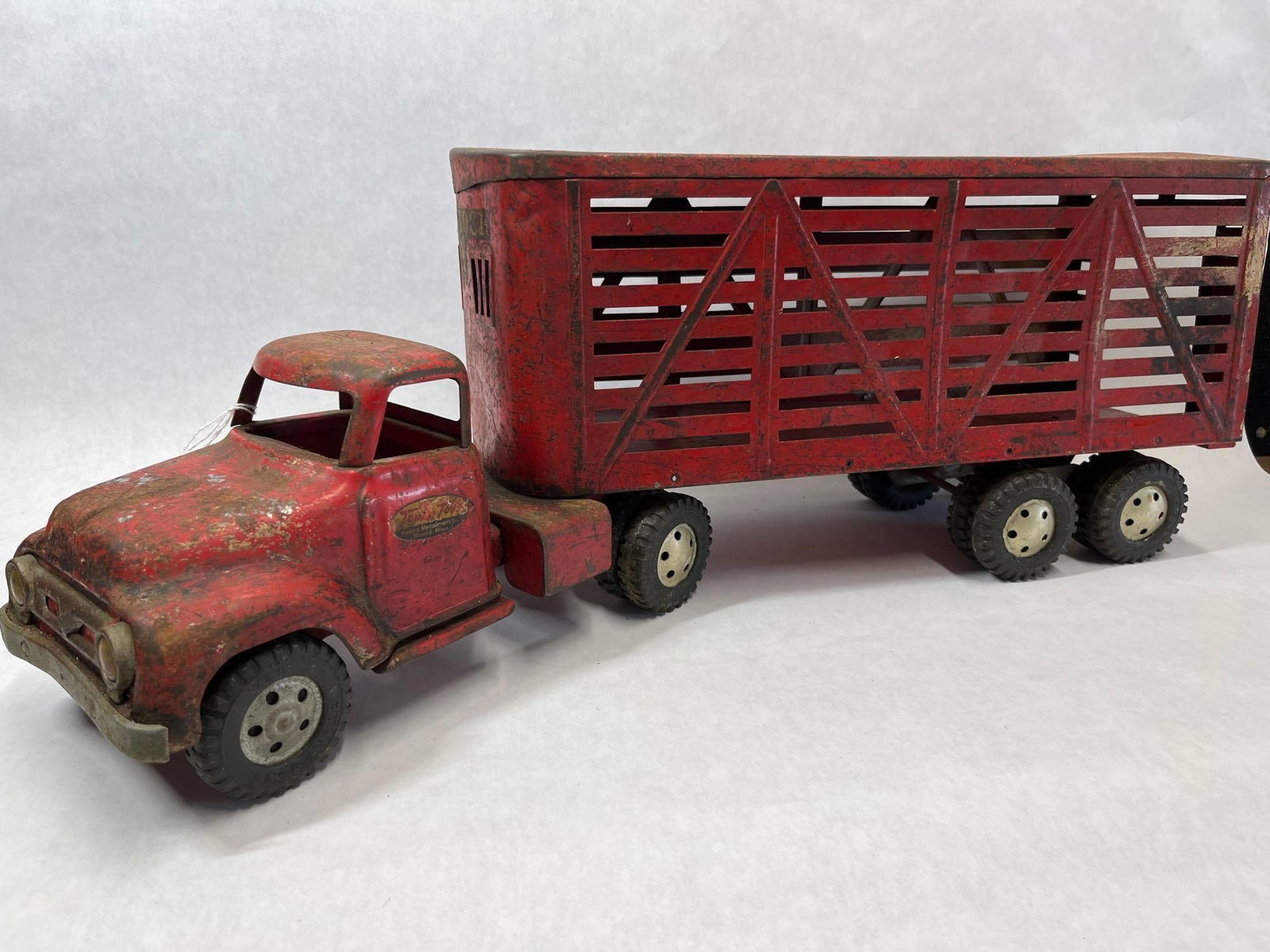 c.1950s Tonka Toys Livestock Semi-Truck & Trailer (1 of 5)