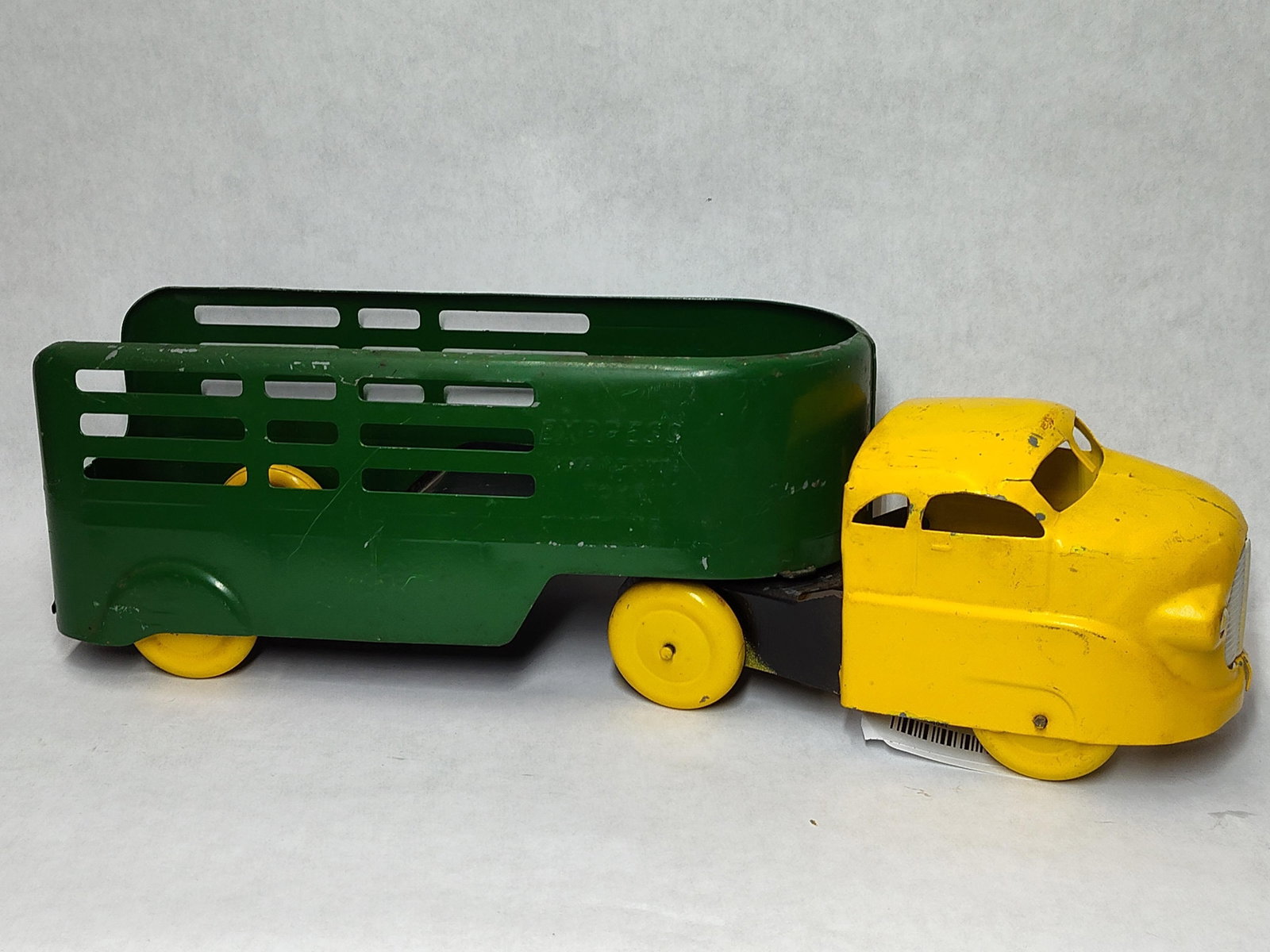 Wyandotte Toys Express Semi-Truck and Trailer (1 of 5)