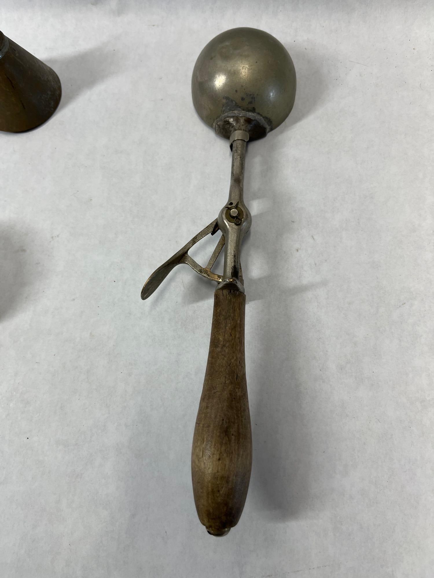 ```text5 Antique Conical & Hemispherical Ice - 2
