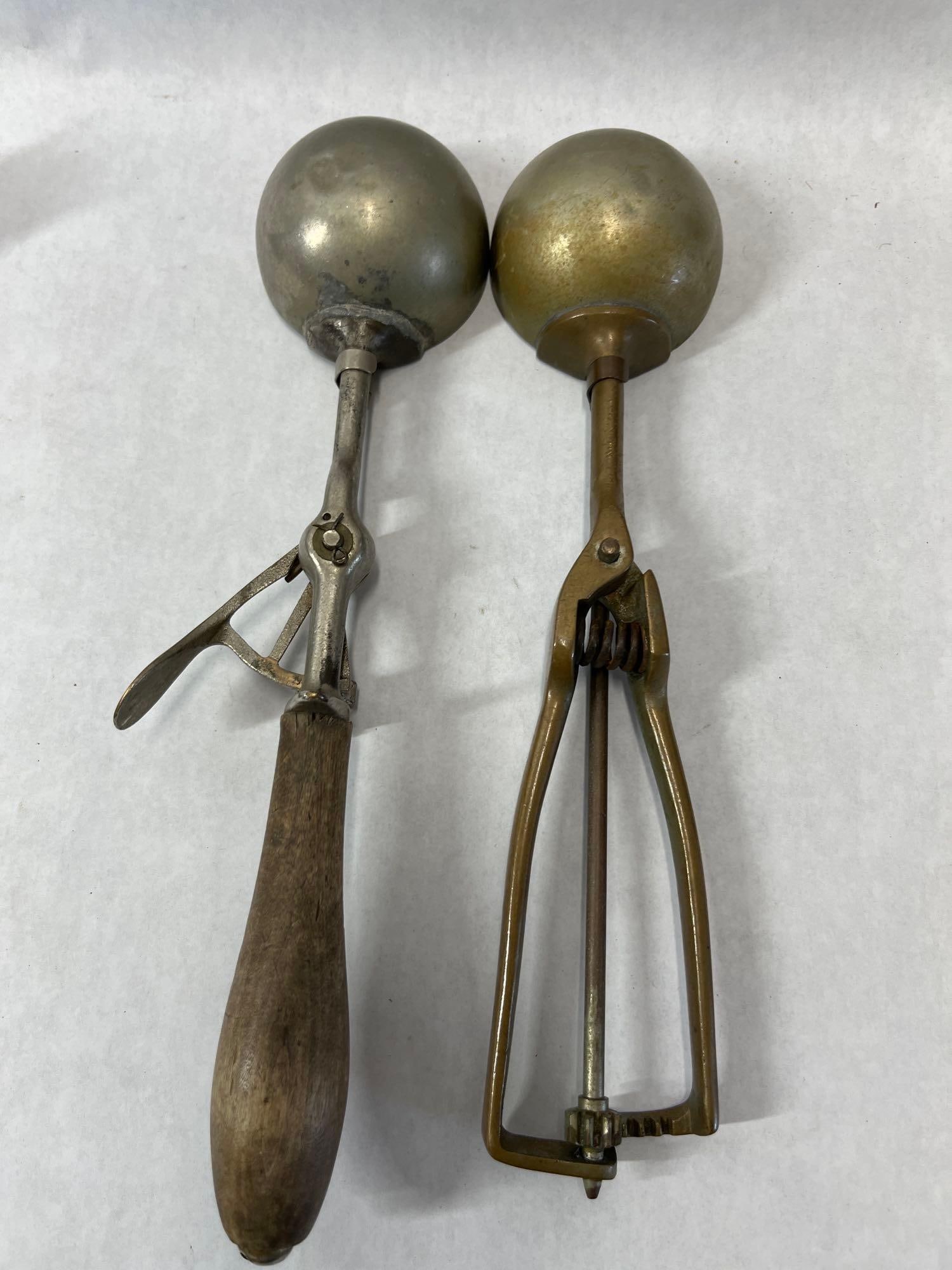 ```text5 Antique Conical & Hemispherical Ice - 3