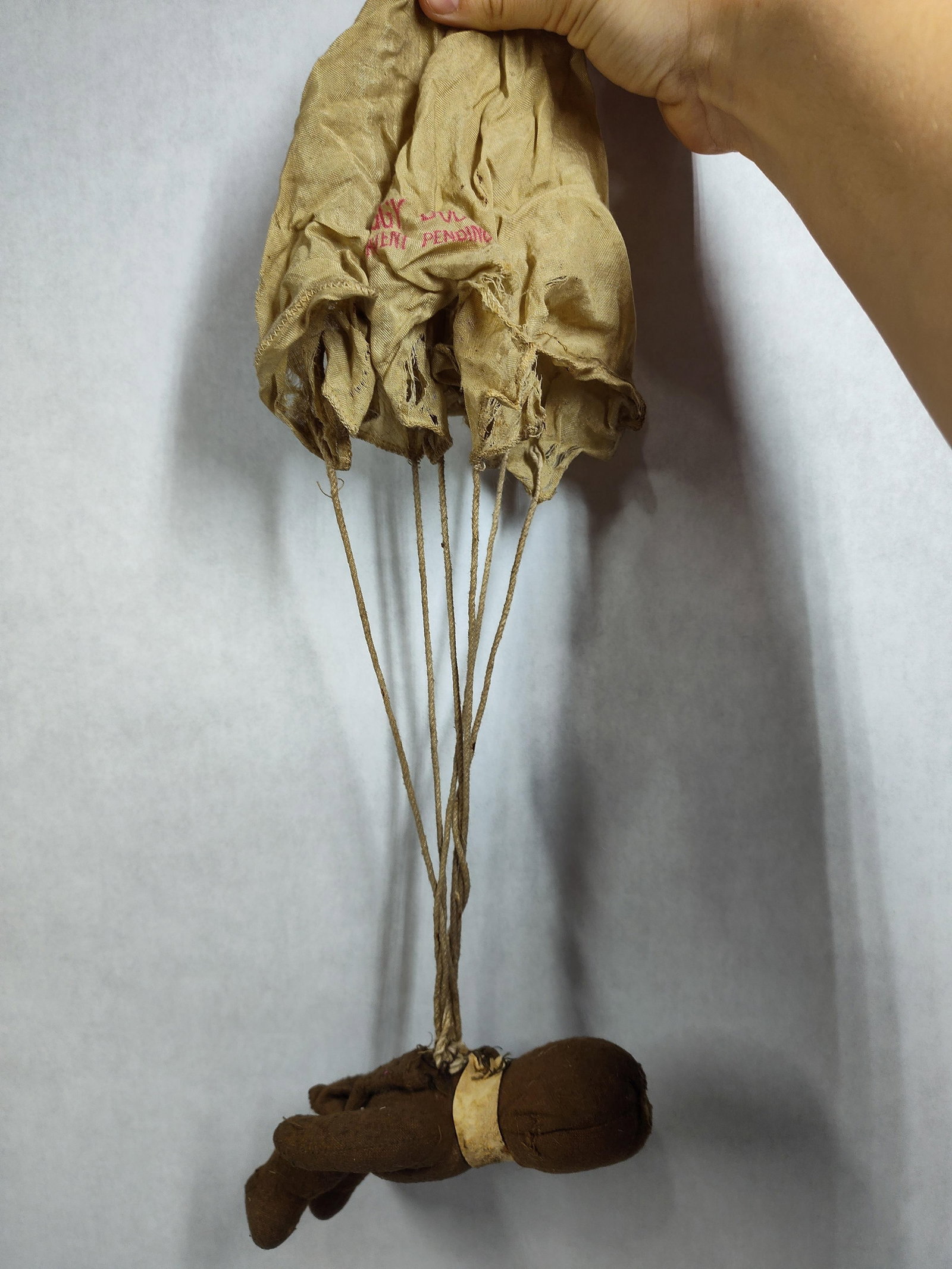 Raggy Doodle WWII US Parachute Trooper Toy (1 of 6)