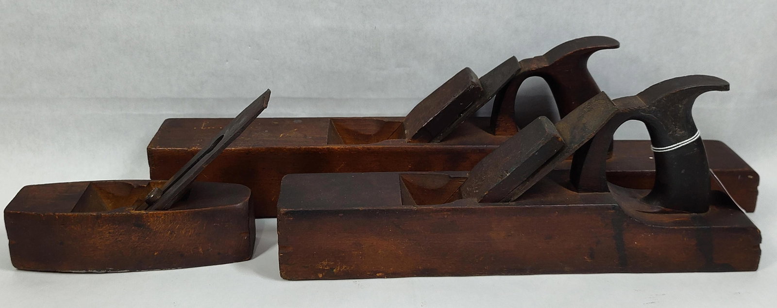 19th C. American Wooden Bench & Smoothing Planes (1 of 10)
