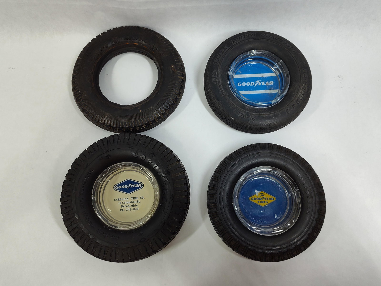 Set 4 Advertising Tire Ashtrays & Components (1 of 3)