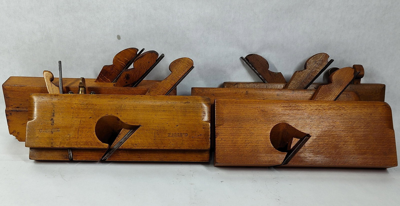 Set 6 Antique Sandusky Tool Co. Woodworking Planes (1 of 5)
