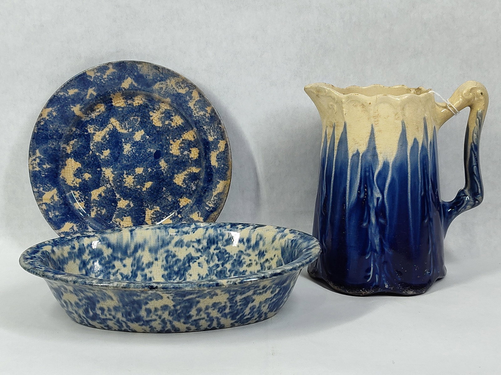 Trio Blue & White Spongeware & Molded Tableware (1 of 8)
