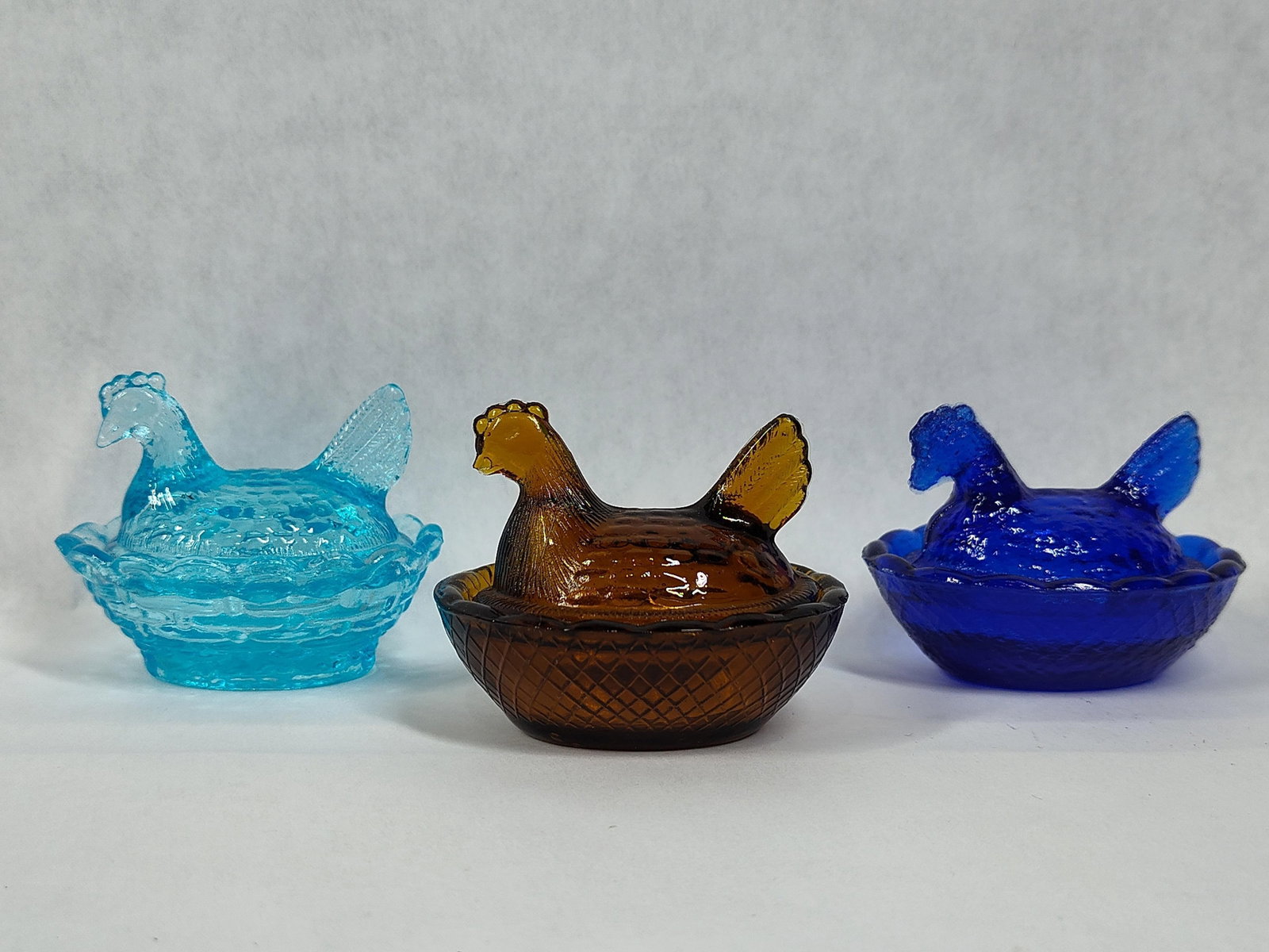Trio Colored Glass Hen on Nest Covered Dishes (1 of 4)