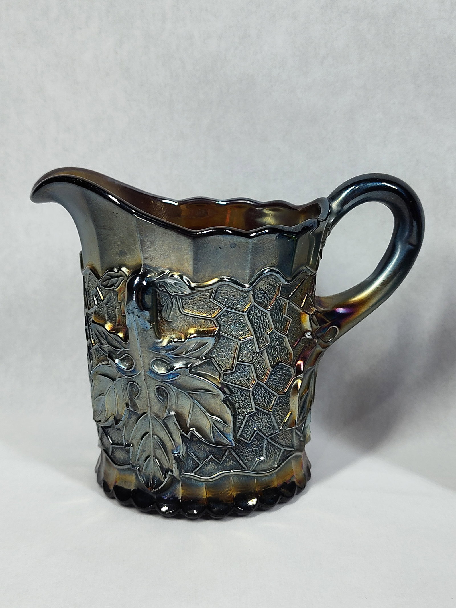 Assorted American Carnival Glass Tableware - 2