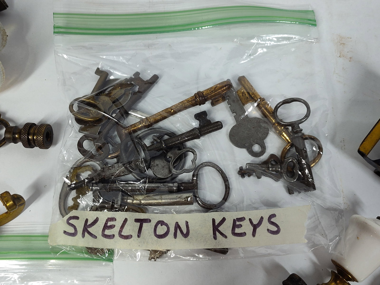 Antique & Hardware, Clock Keys & Components - 3