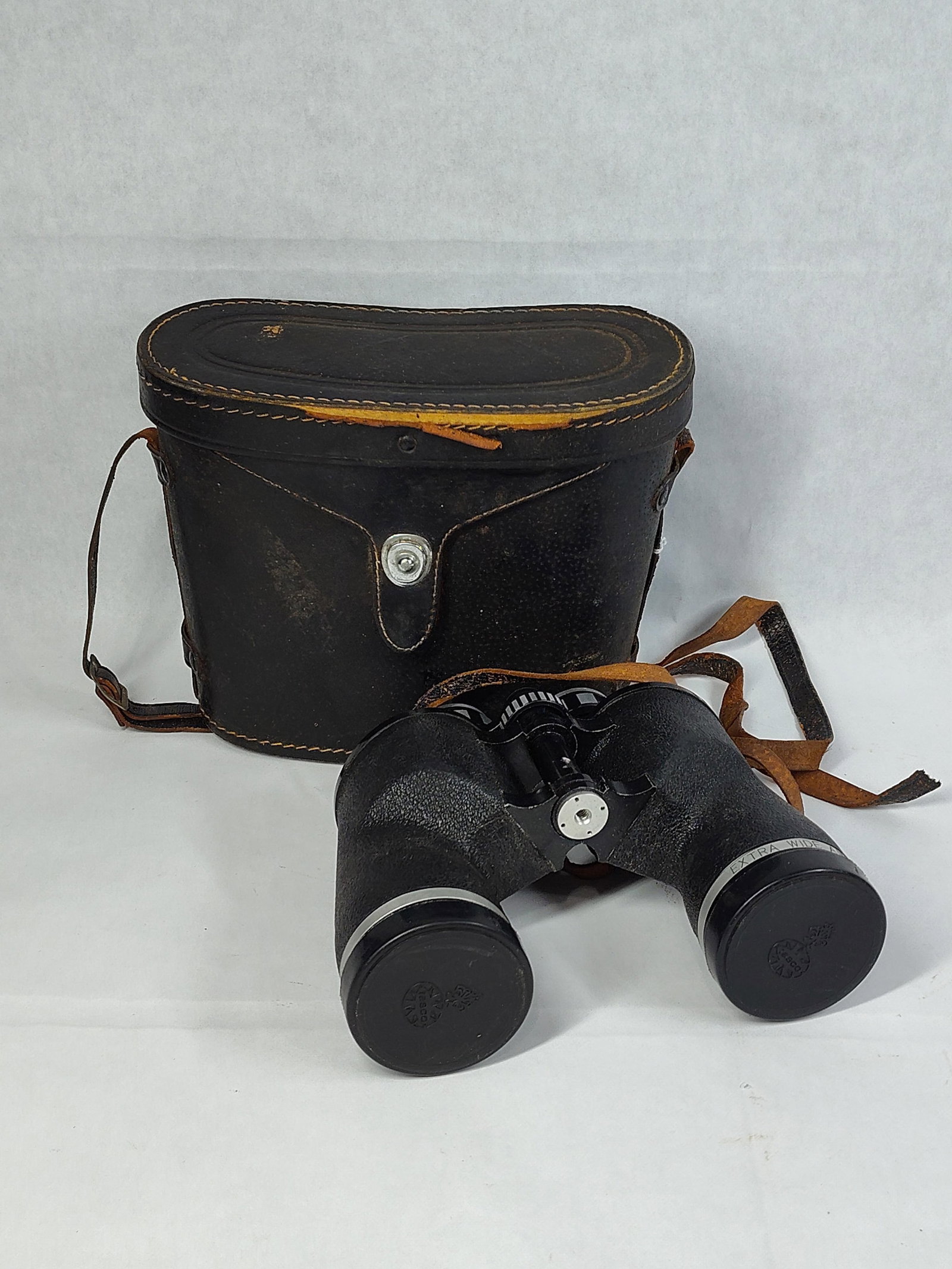 Tasco 12 7x50 Extra Wide Angle Binoculars w/ Case (1 of 4)