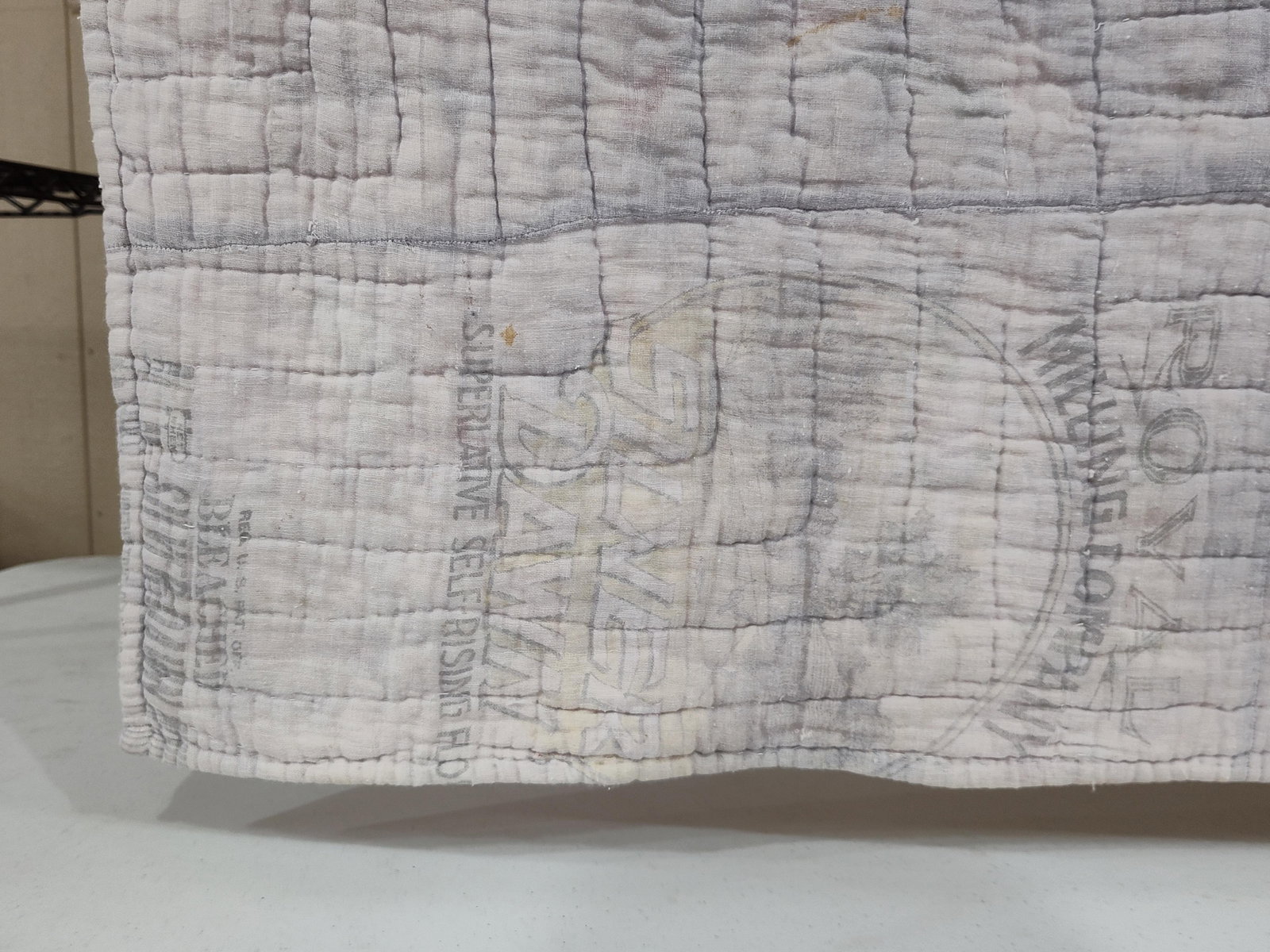 Mid-20th C. Criss-Cross Patchwork Feed Sack Quilt - 5
