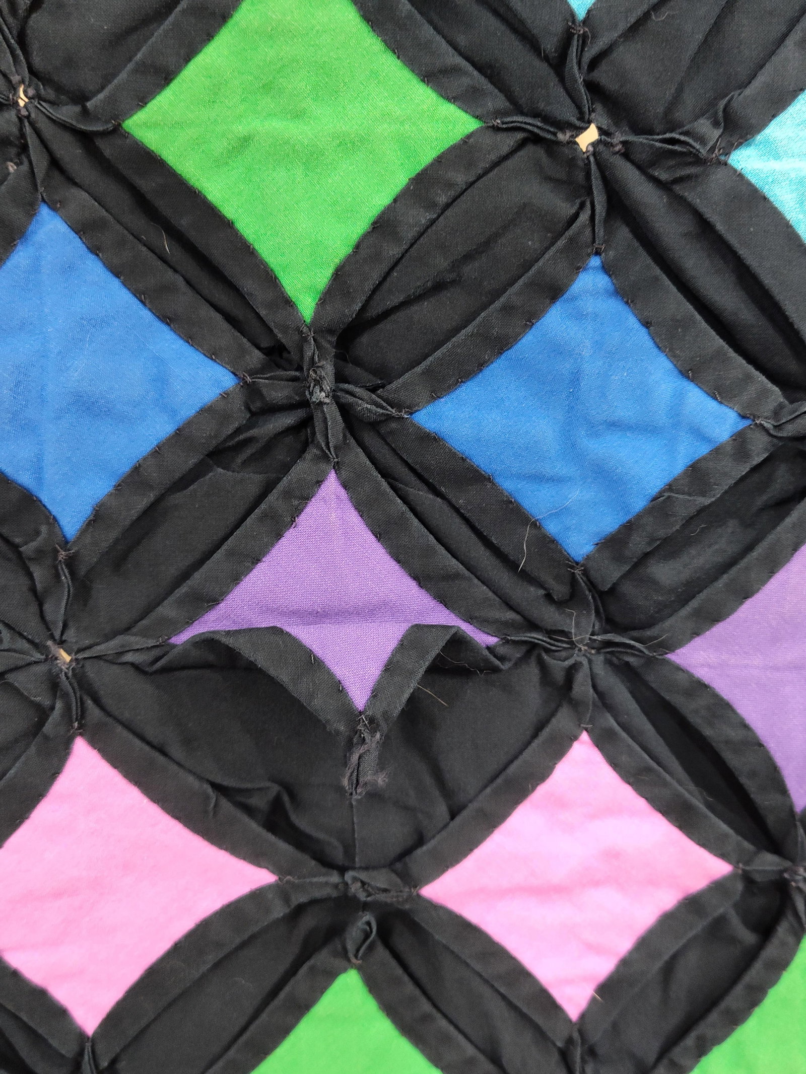 Cathedral Window Pattern Hand-Crafted Quilt - 8