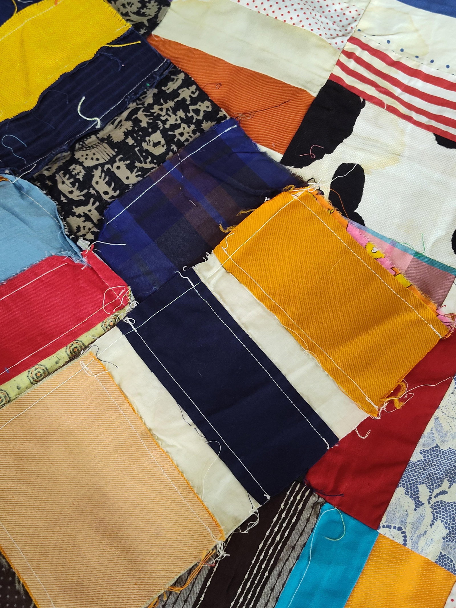Mid-Late 20th C. Scrap Patchwork Quilt Top - 5